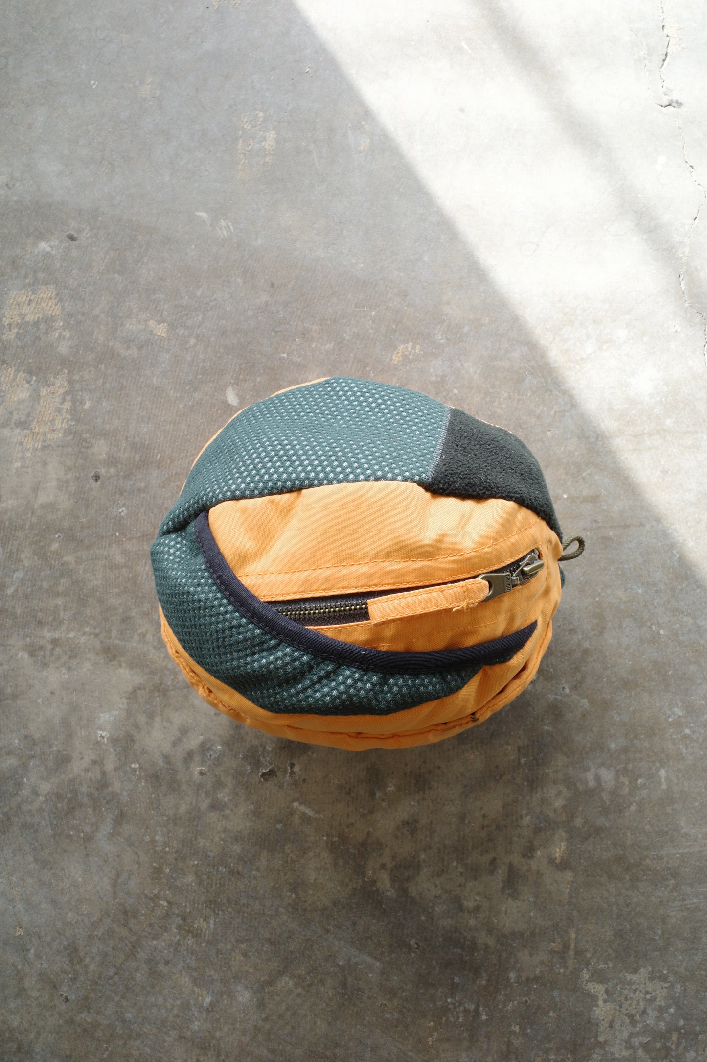 nag nag Ball Bag
