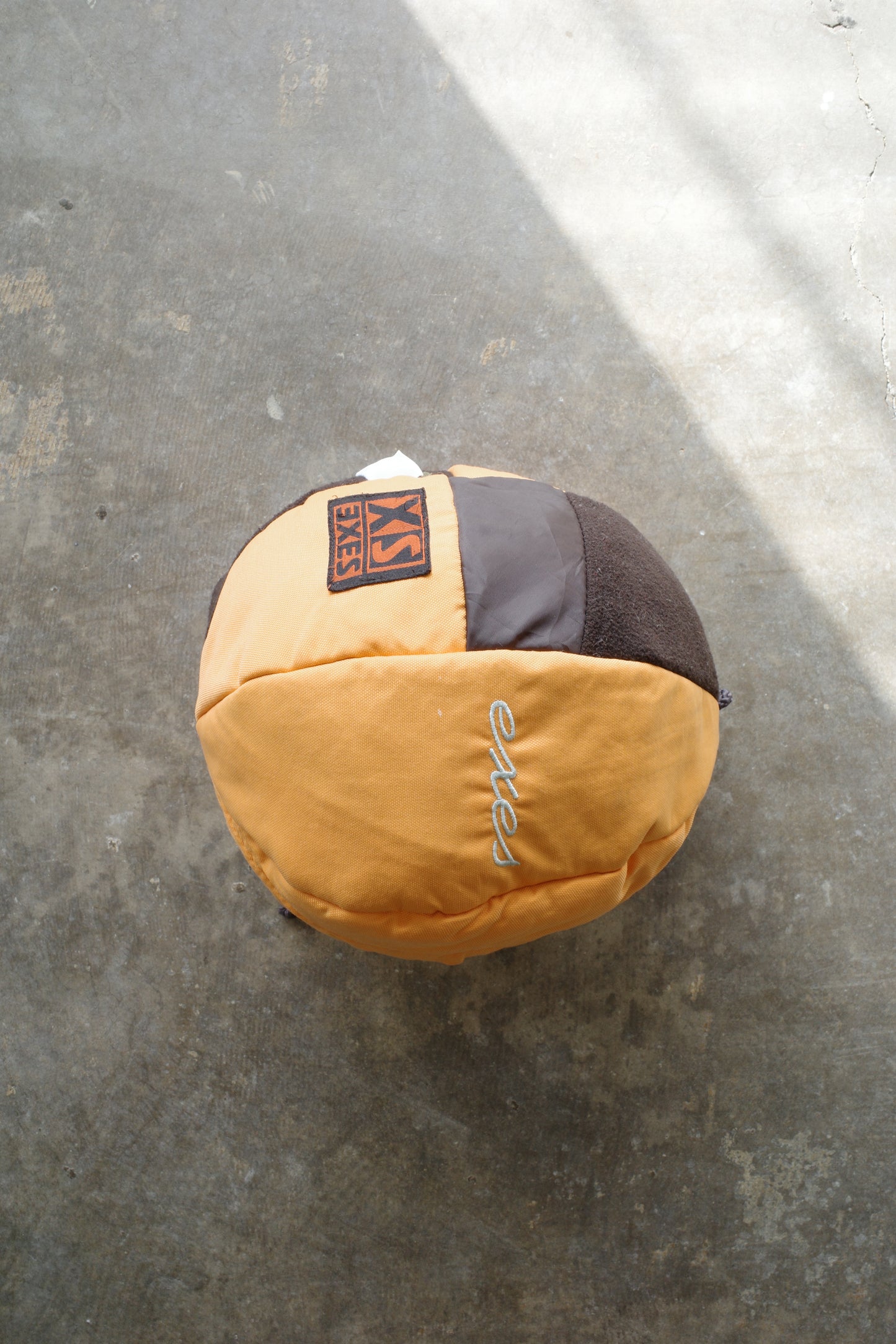 nag nag Ball Bag