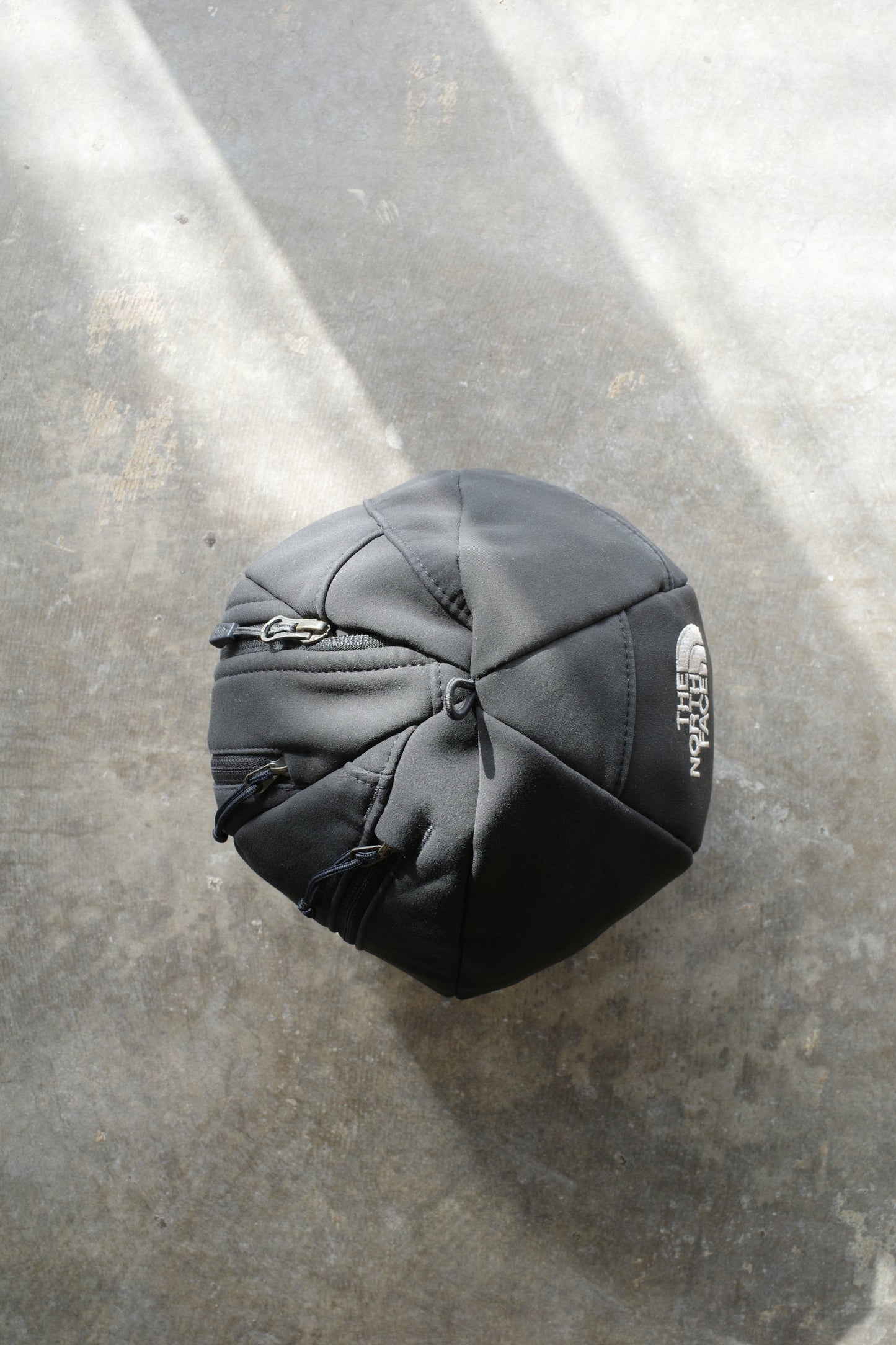 nag nag Ball Bag
