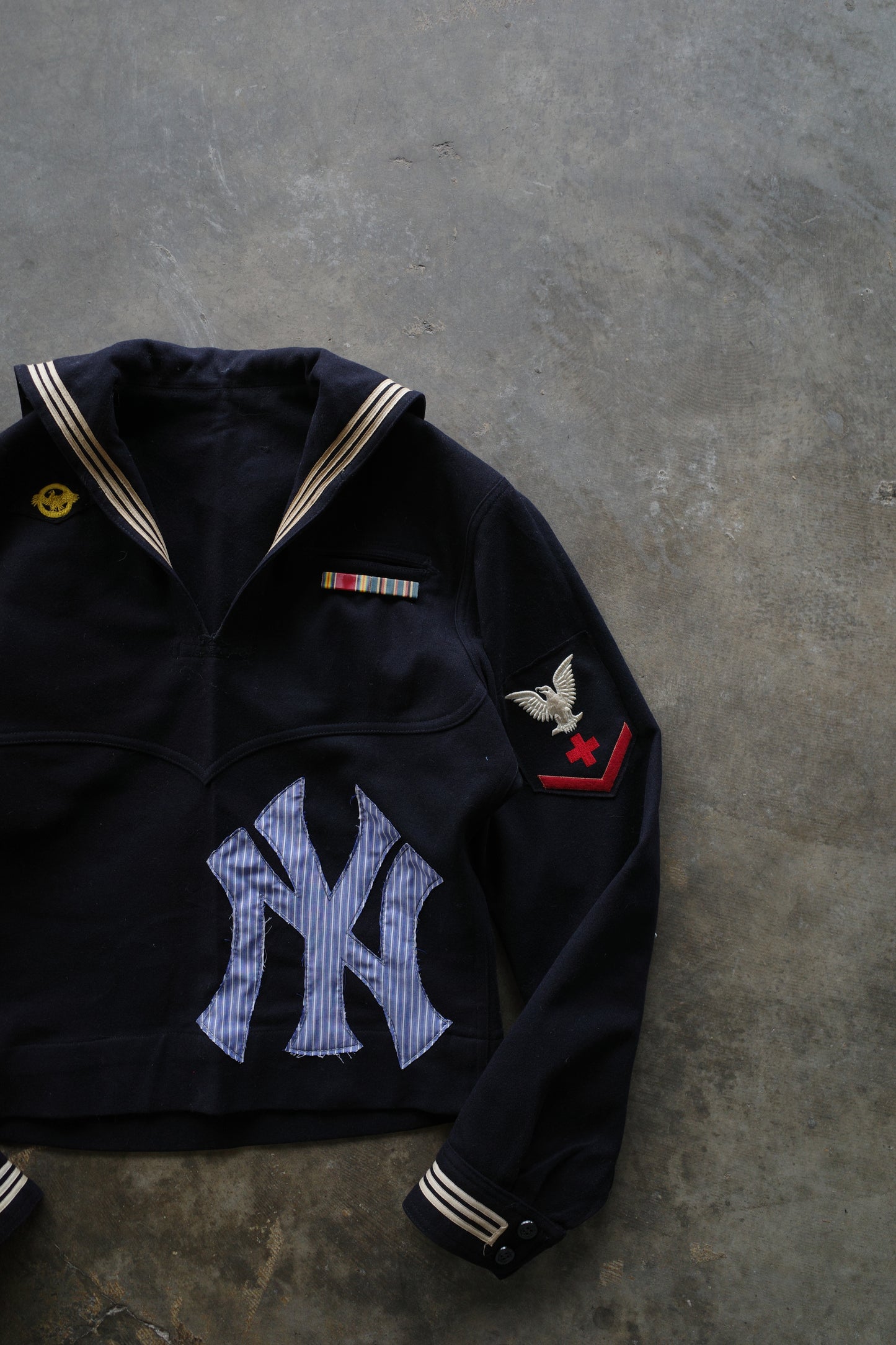 Vintage US.NAVY sailor top w hand made patches(S)