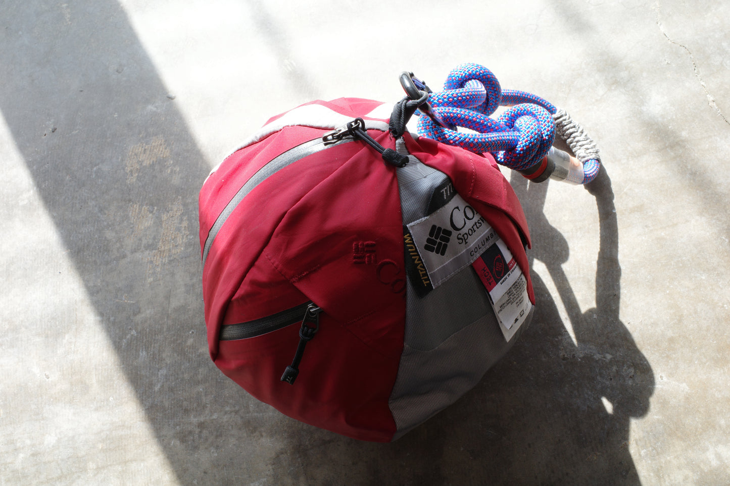 nag nag Ball Bag