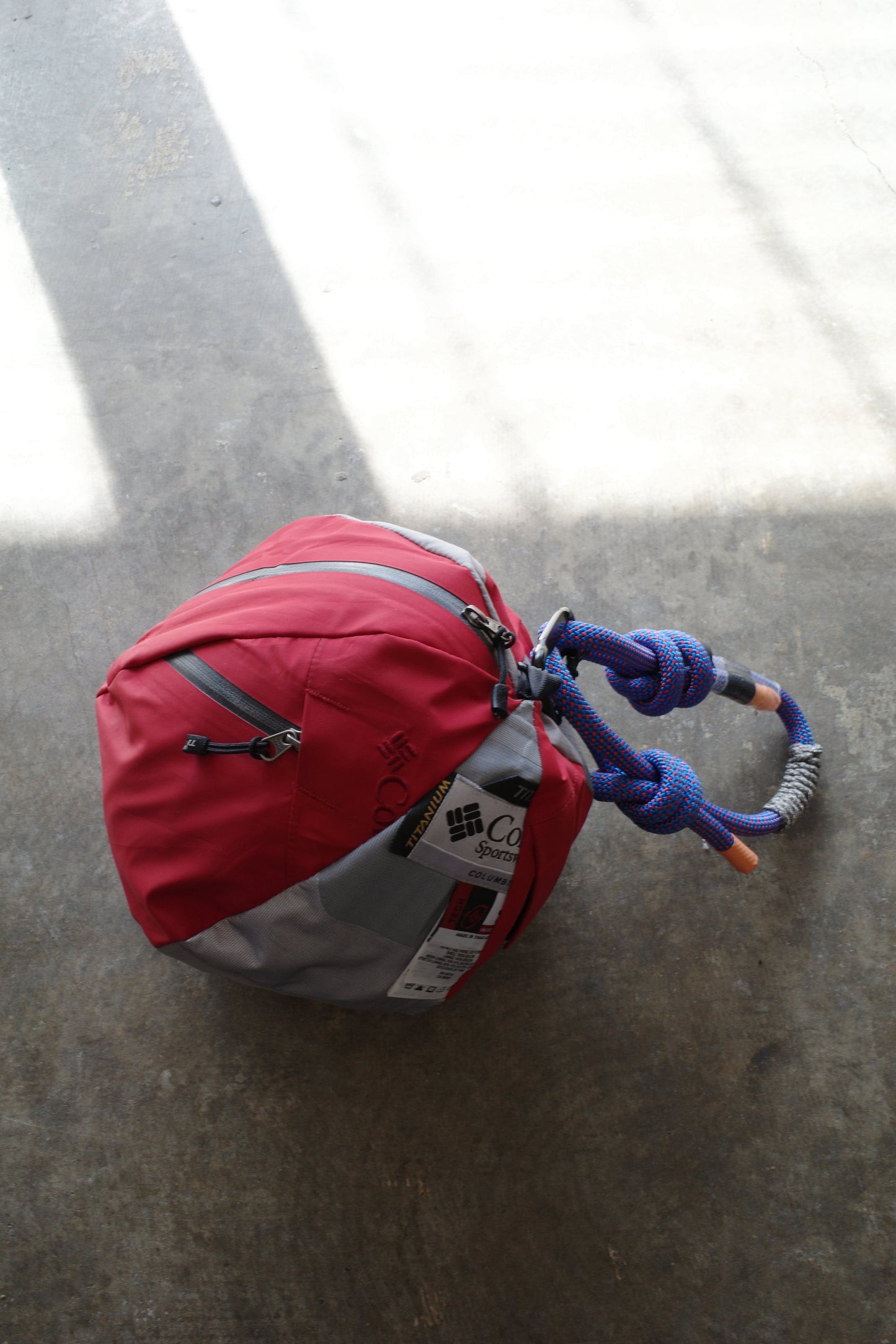 nag nag Ball Bag