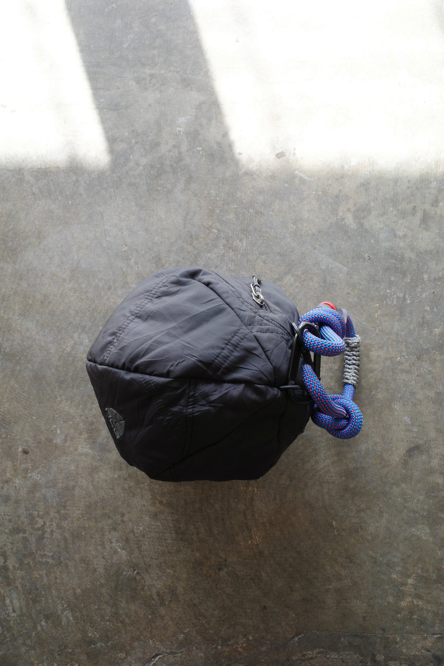 nag nag Ball Bag