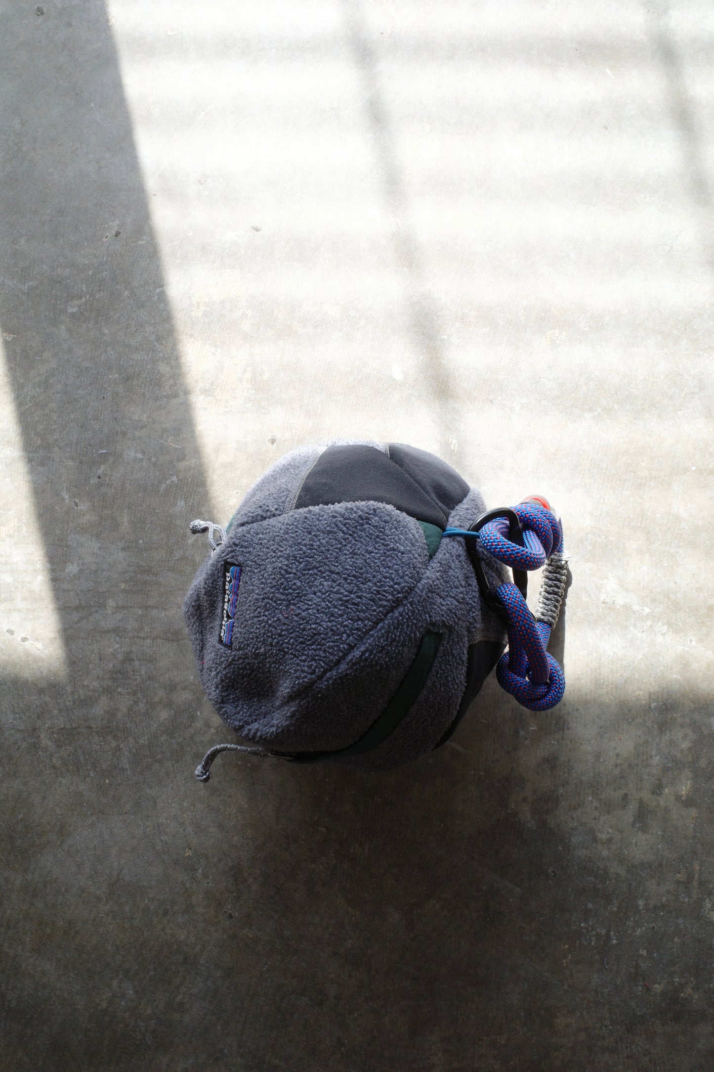 nag nag Ball Bag