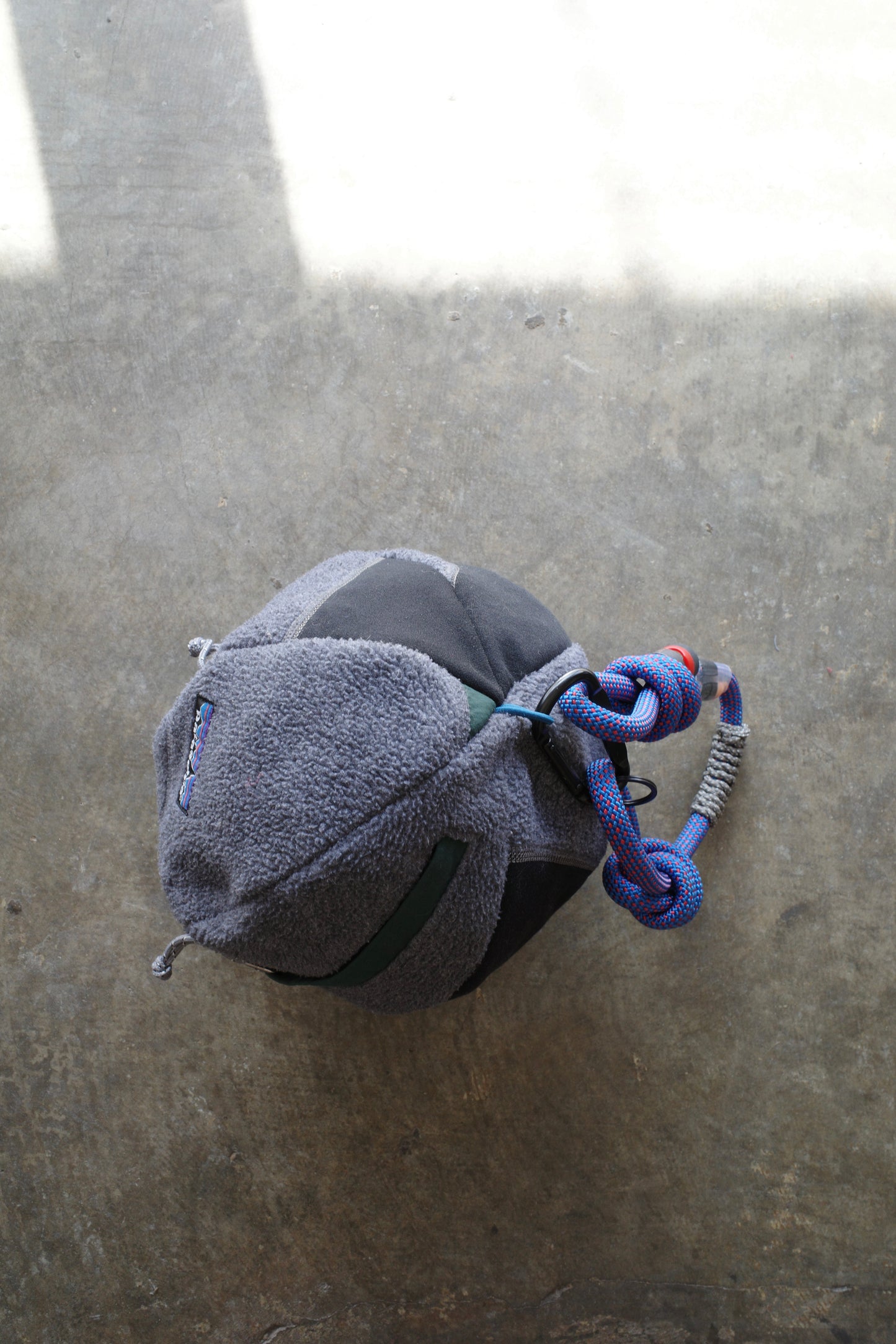 nag nag Ball Bag