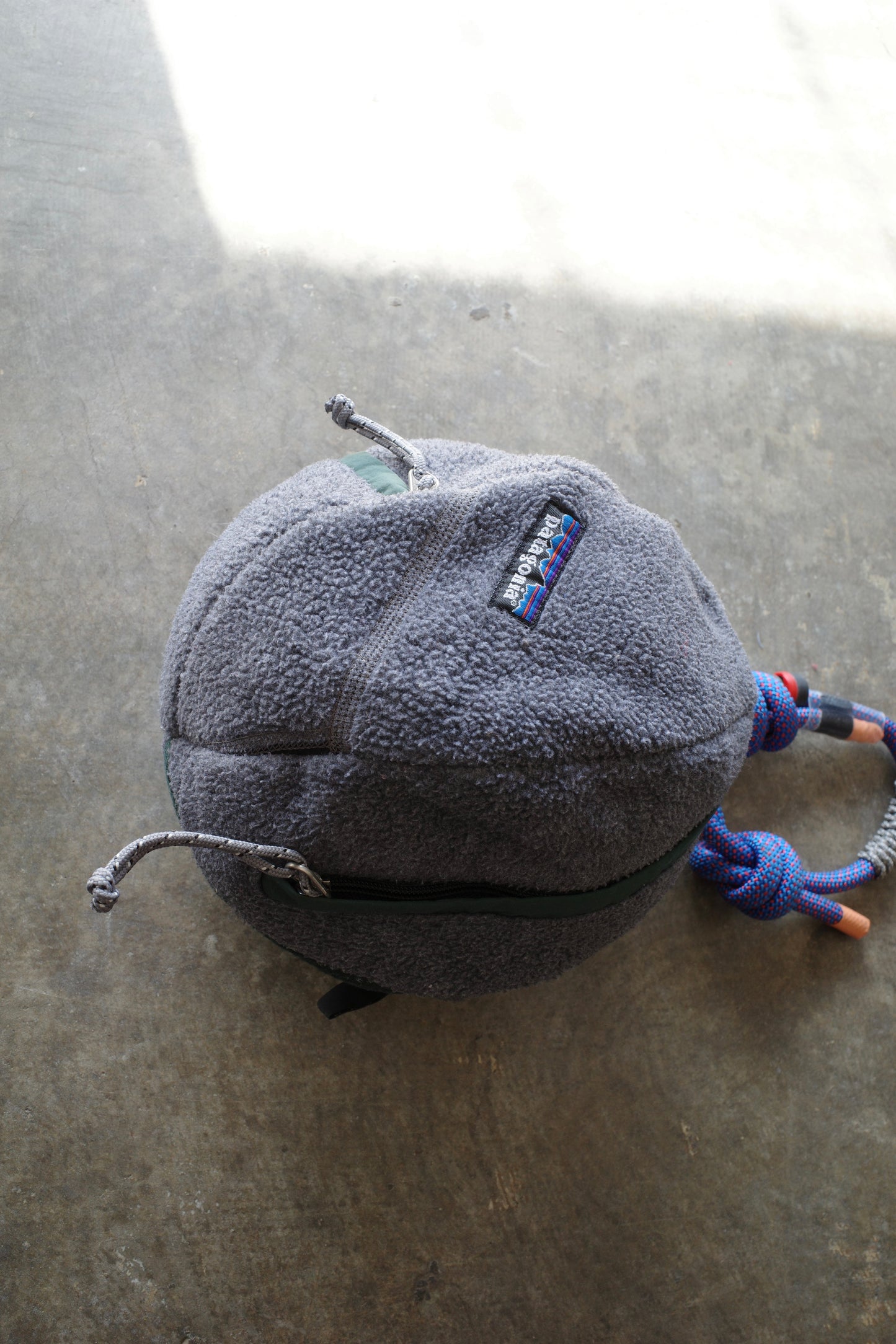 nag nag Ball Bag