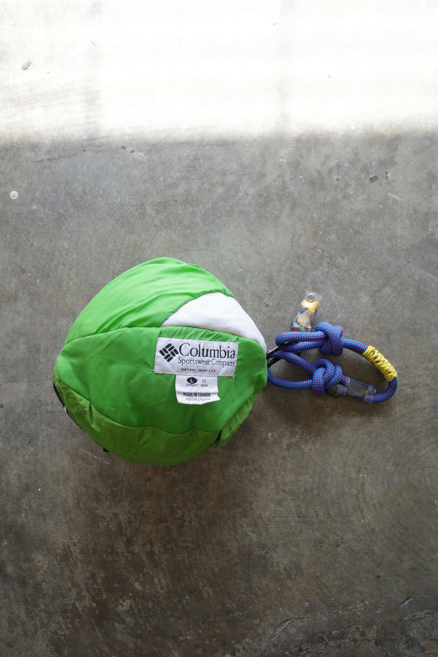 nag nag Ball Bag