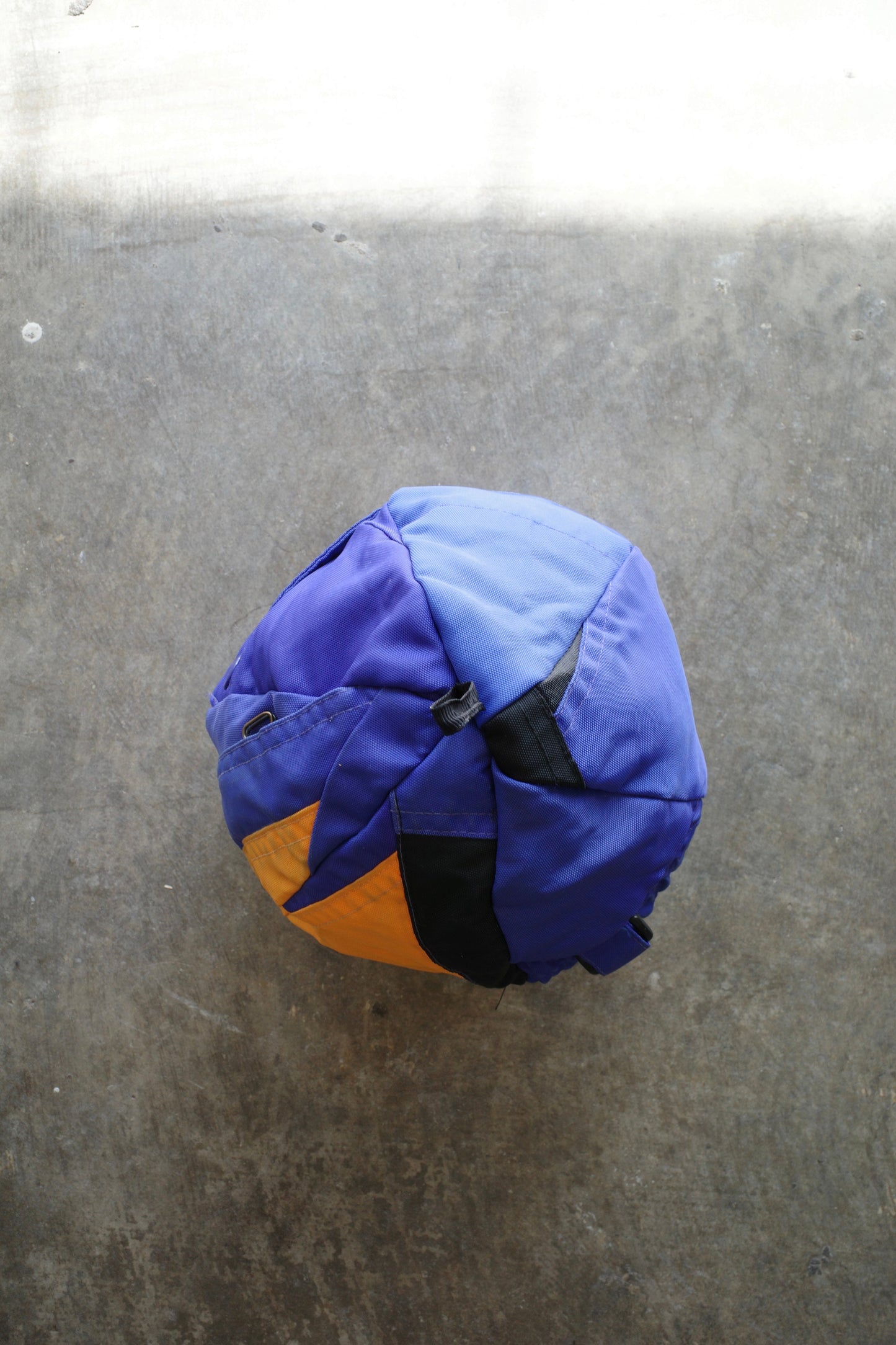 nag nag Ball Bag
