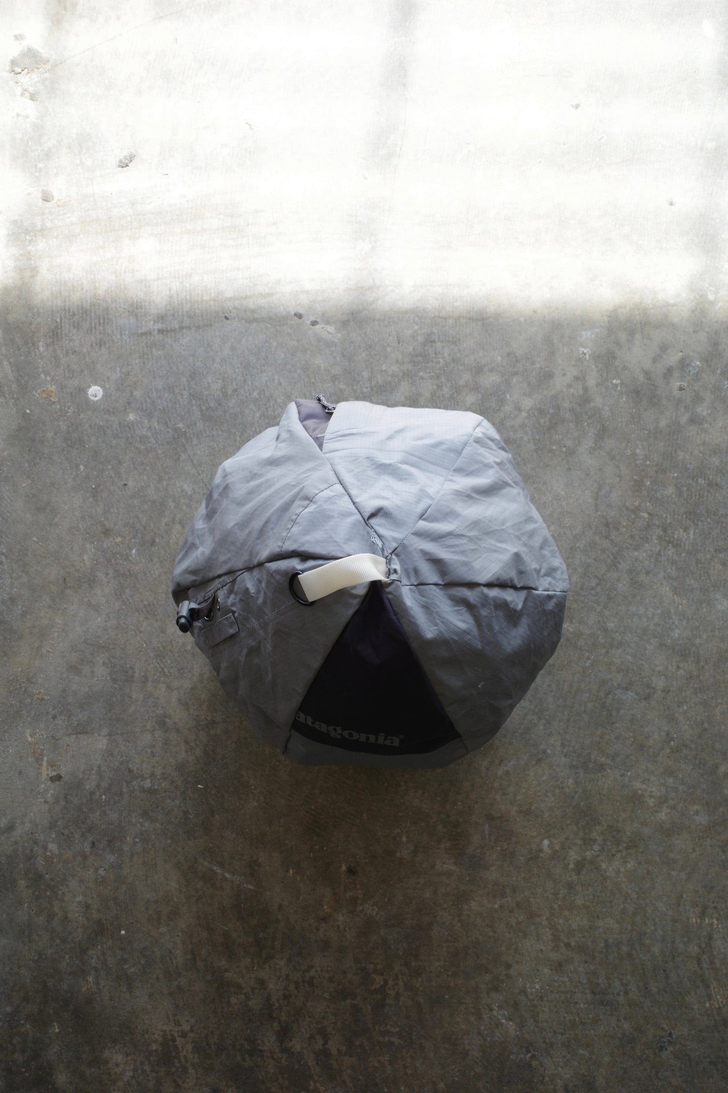 nag nag Ball Bag