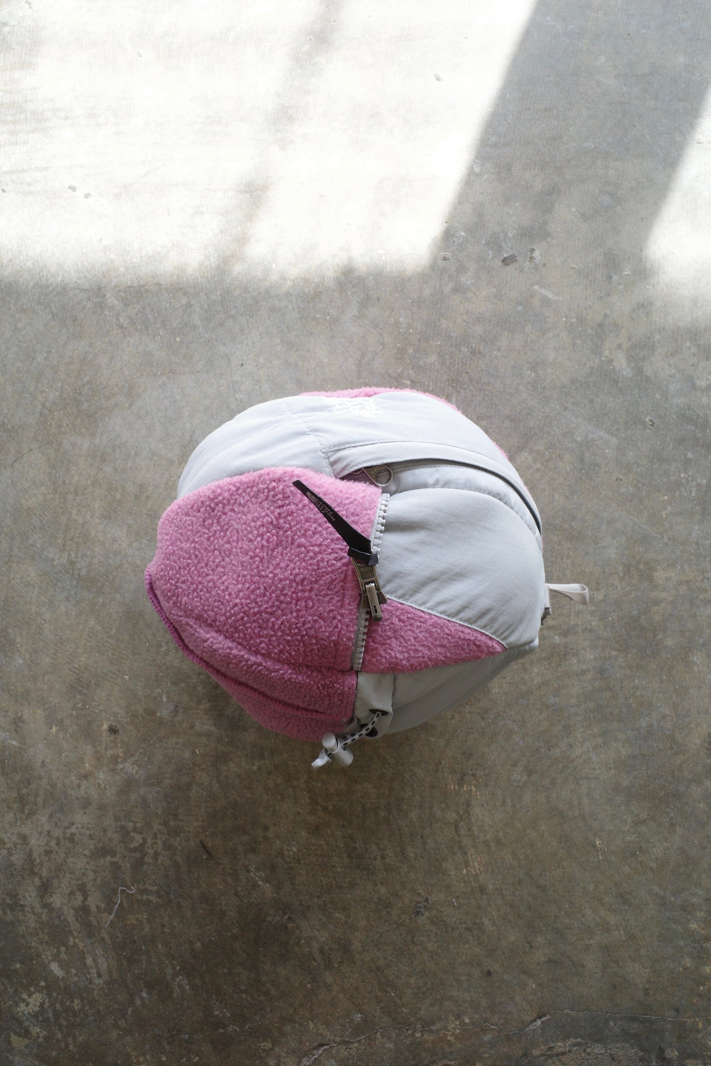 nag nag Ball Bag