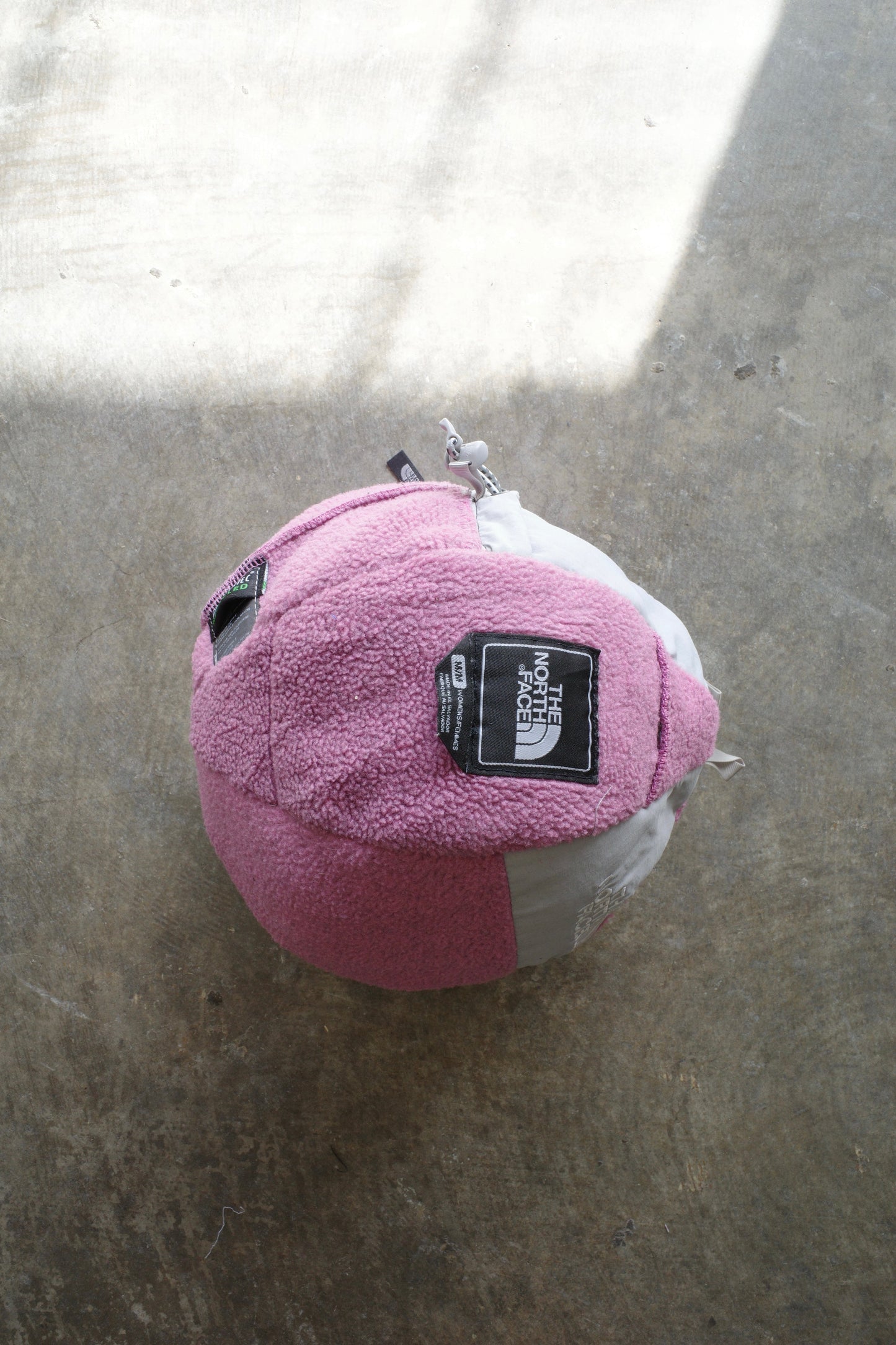 nag nag Ball Bag