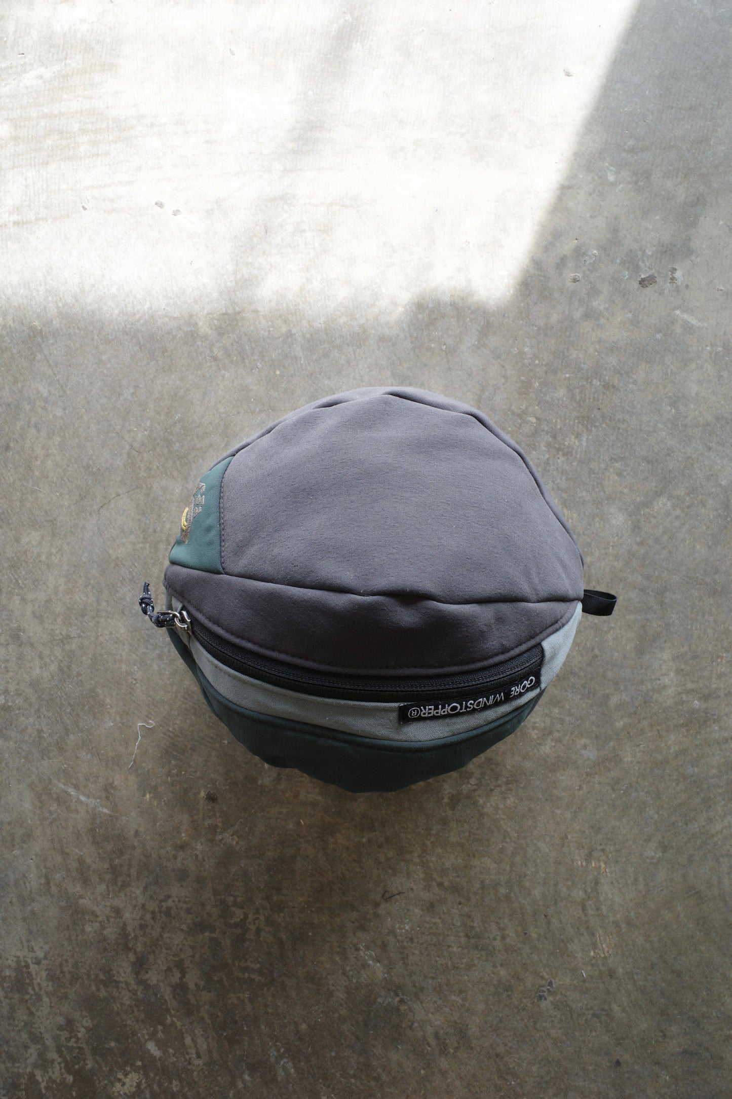 nag nag Ball Bag
