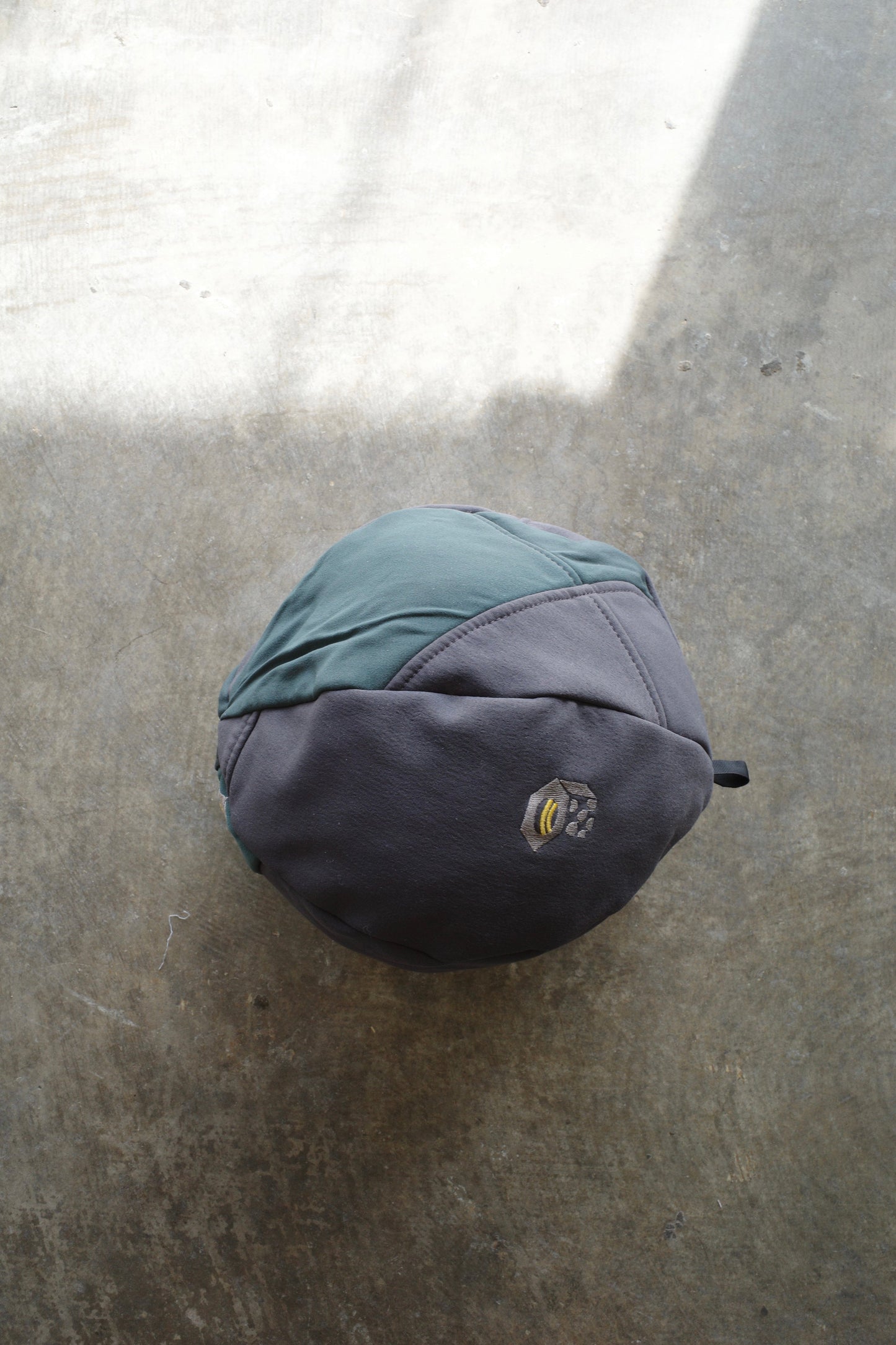 nag nag Ball Bag