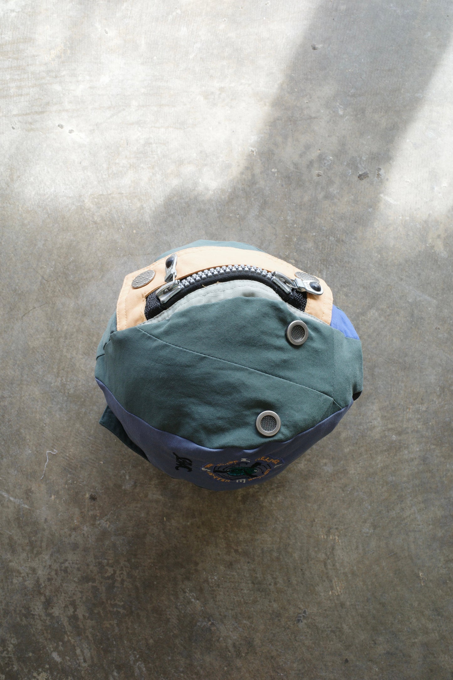 nag nag Ball Bag