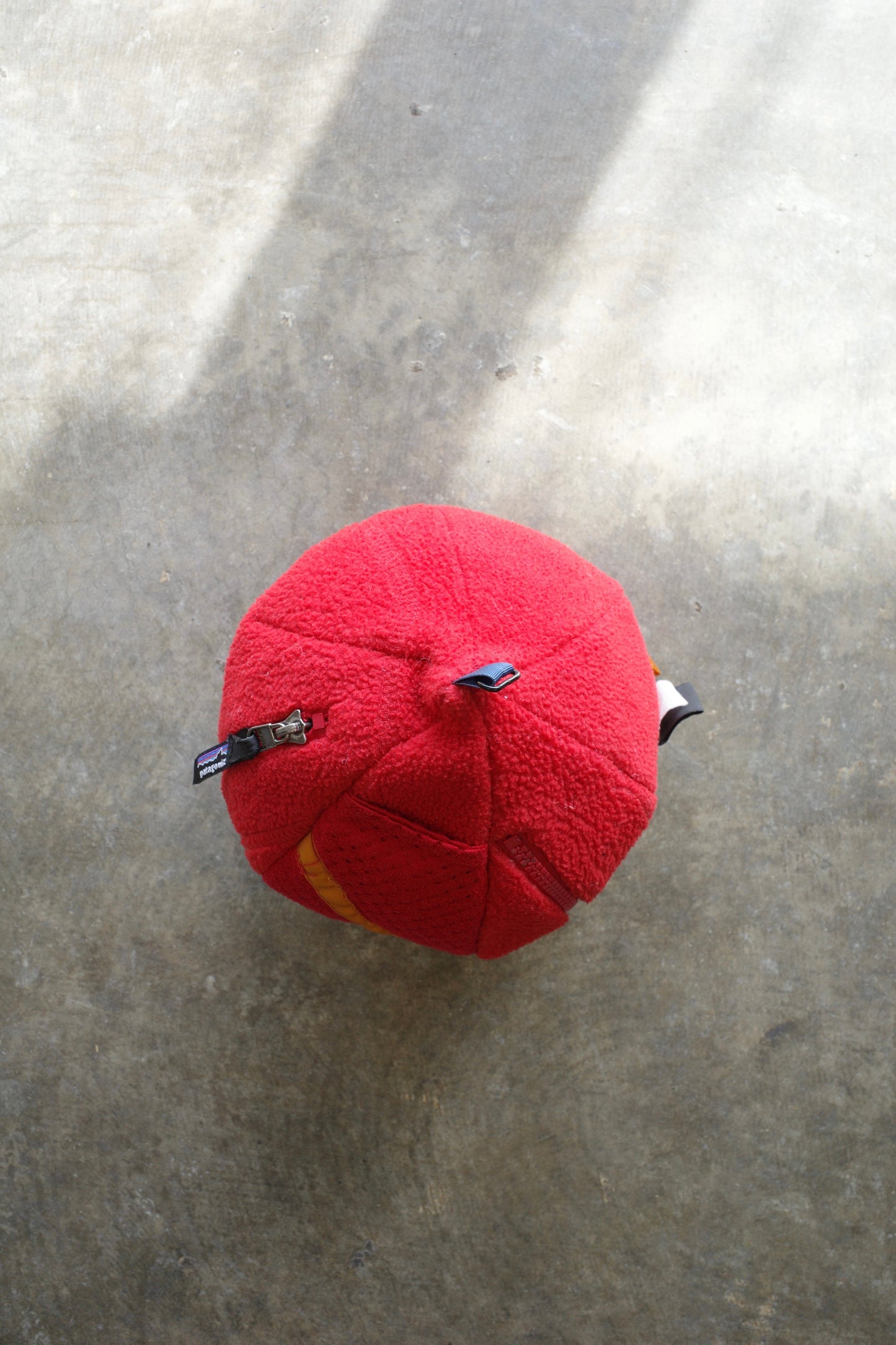 nag nag Ball Bag