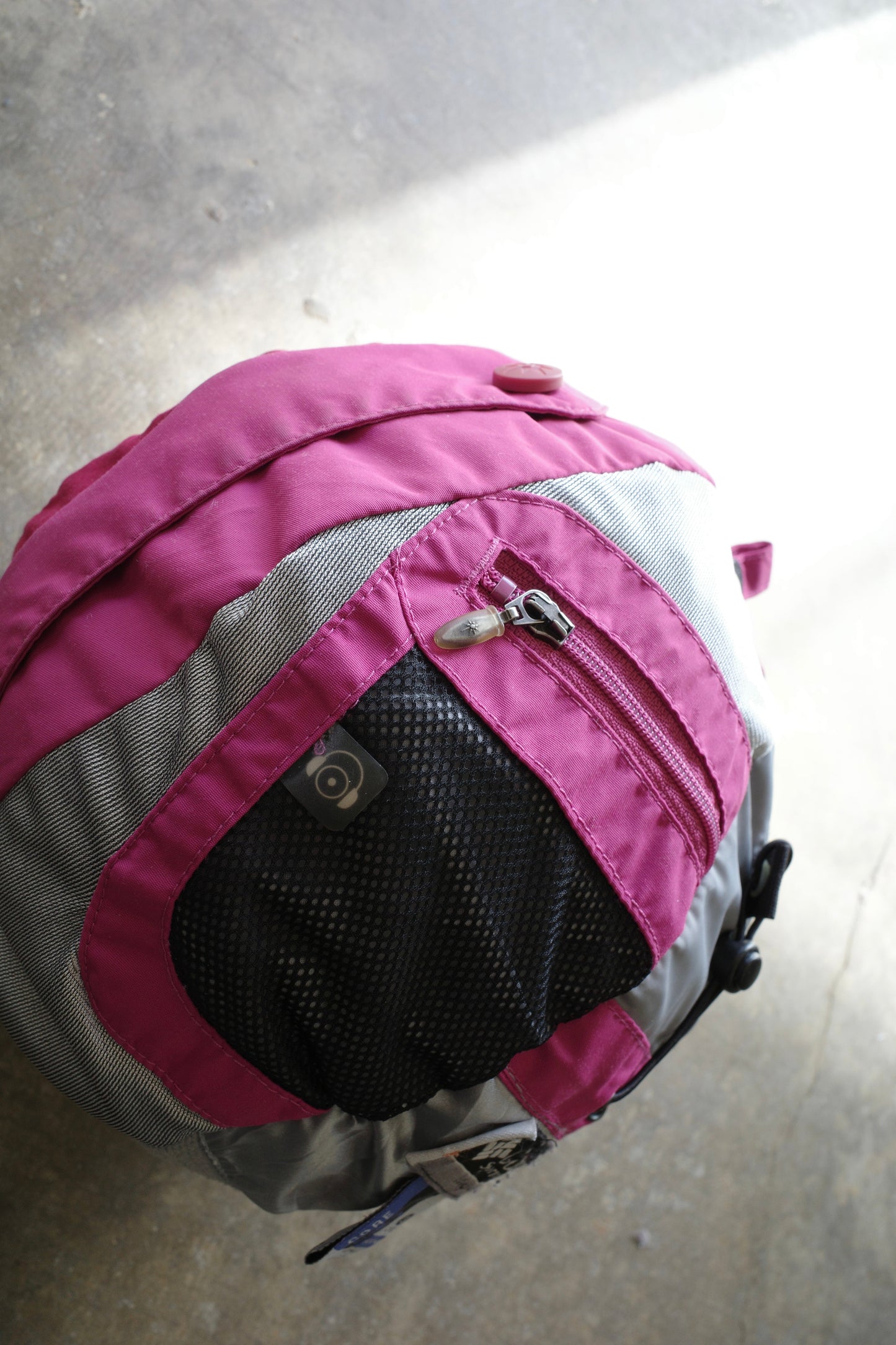 nag nag Ball Bag