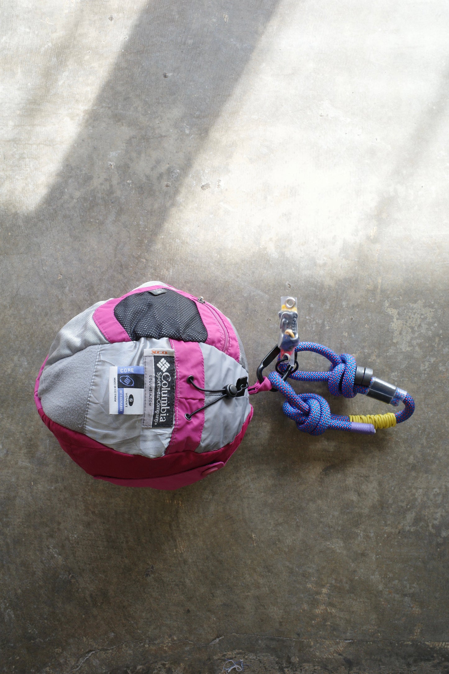 nag nag Ball Bag