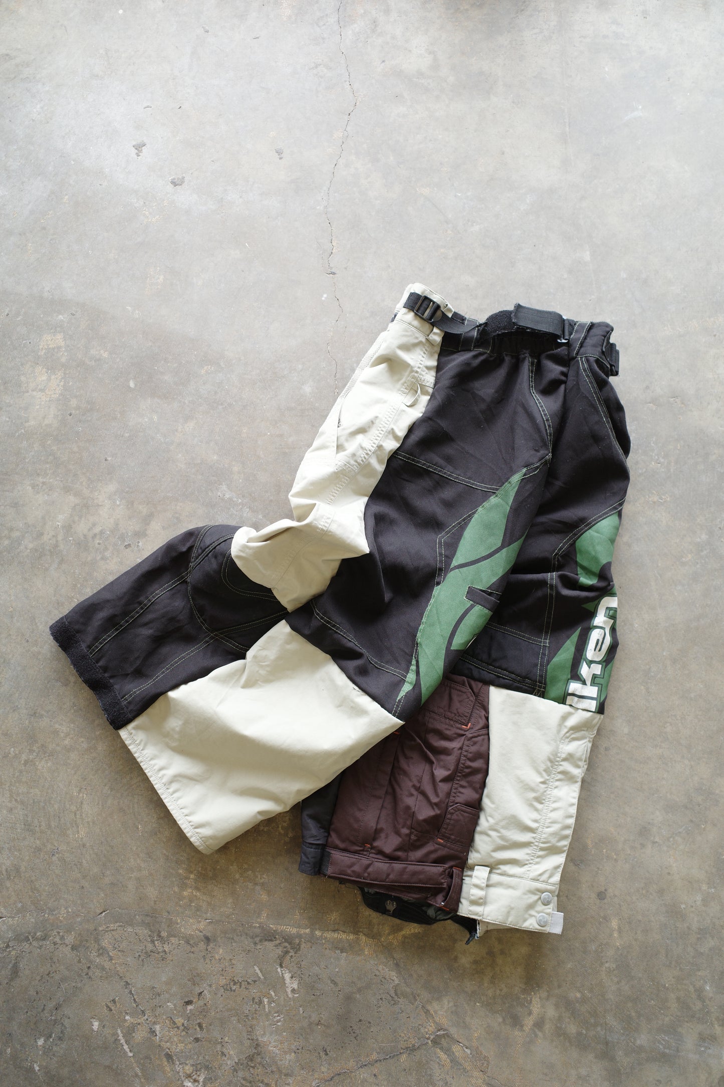 Wide Legged nag nag Pants(S)