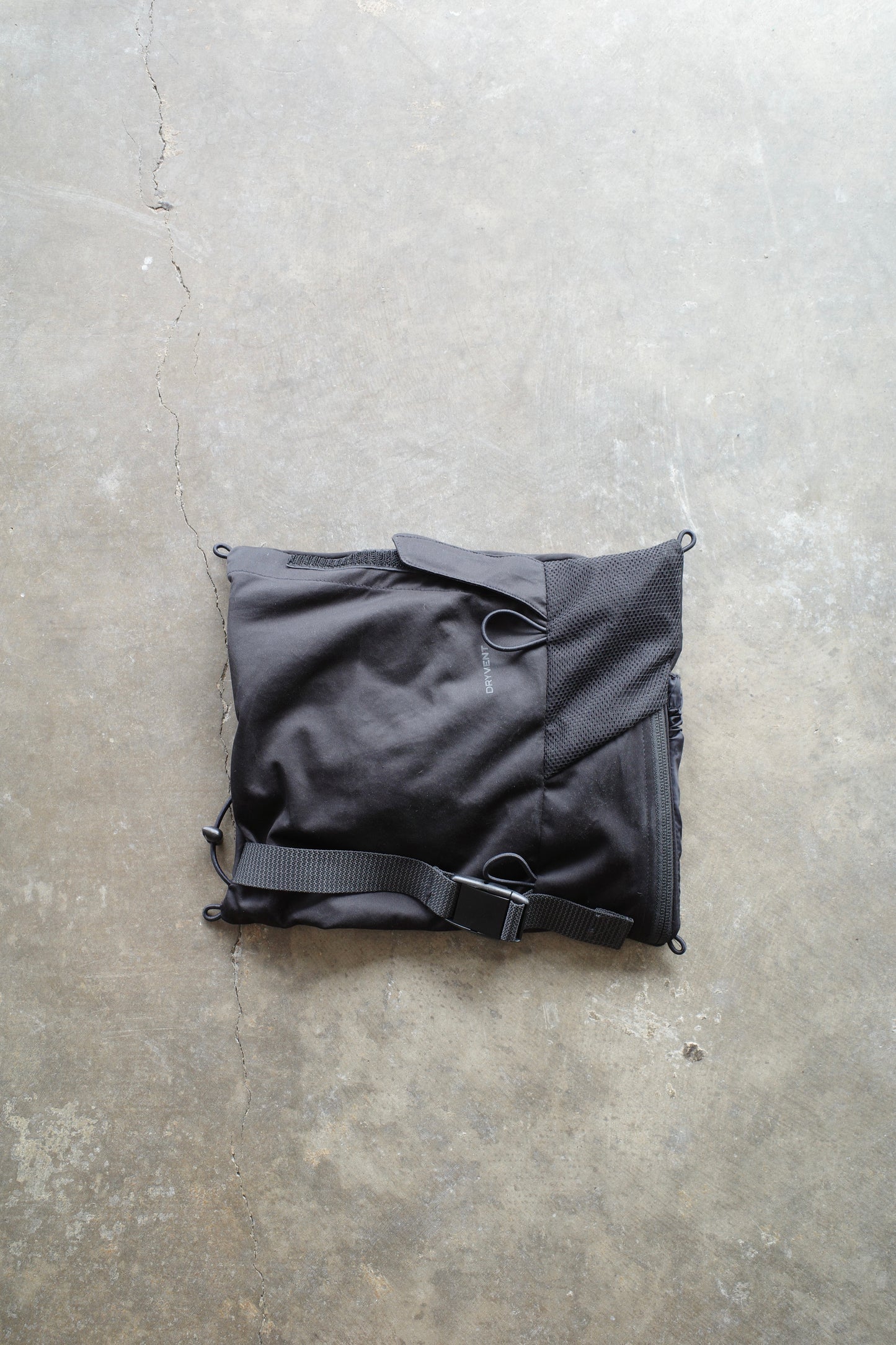 nag nag Daily Carry"TNF rain shell" w nag nag strap