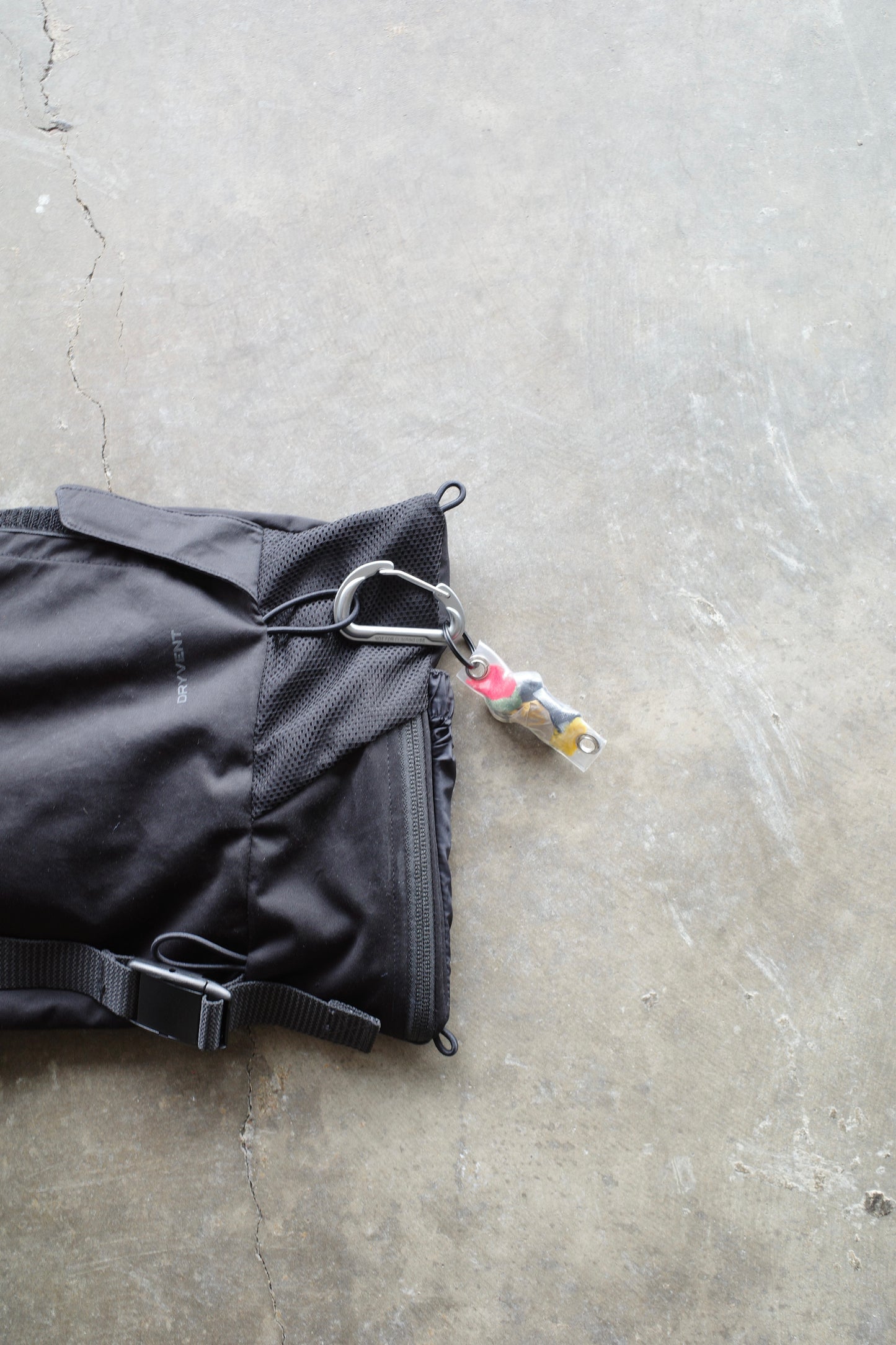 nag nag Daily Carry"TNF rain shell" w nag nag strap