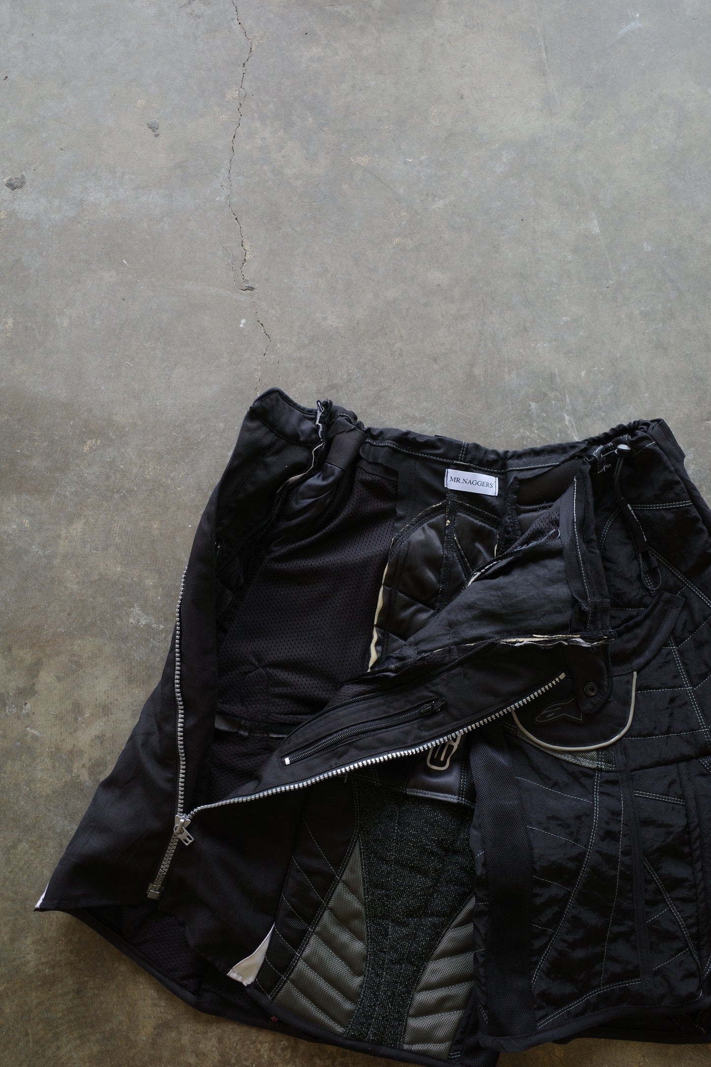 nag nag Baggy Shorts (32)/made from vintage alpinestars racing pants