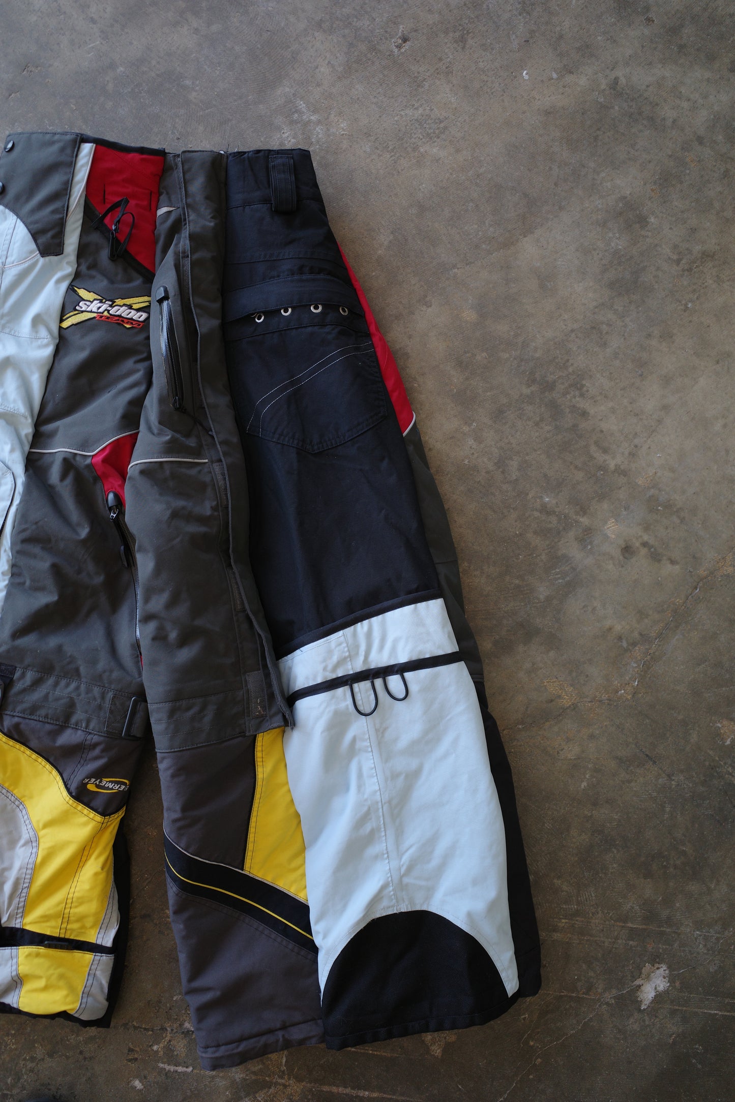 Wide Legged nag nag Pants(L)/made with vintage SKIDOO ski jacket