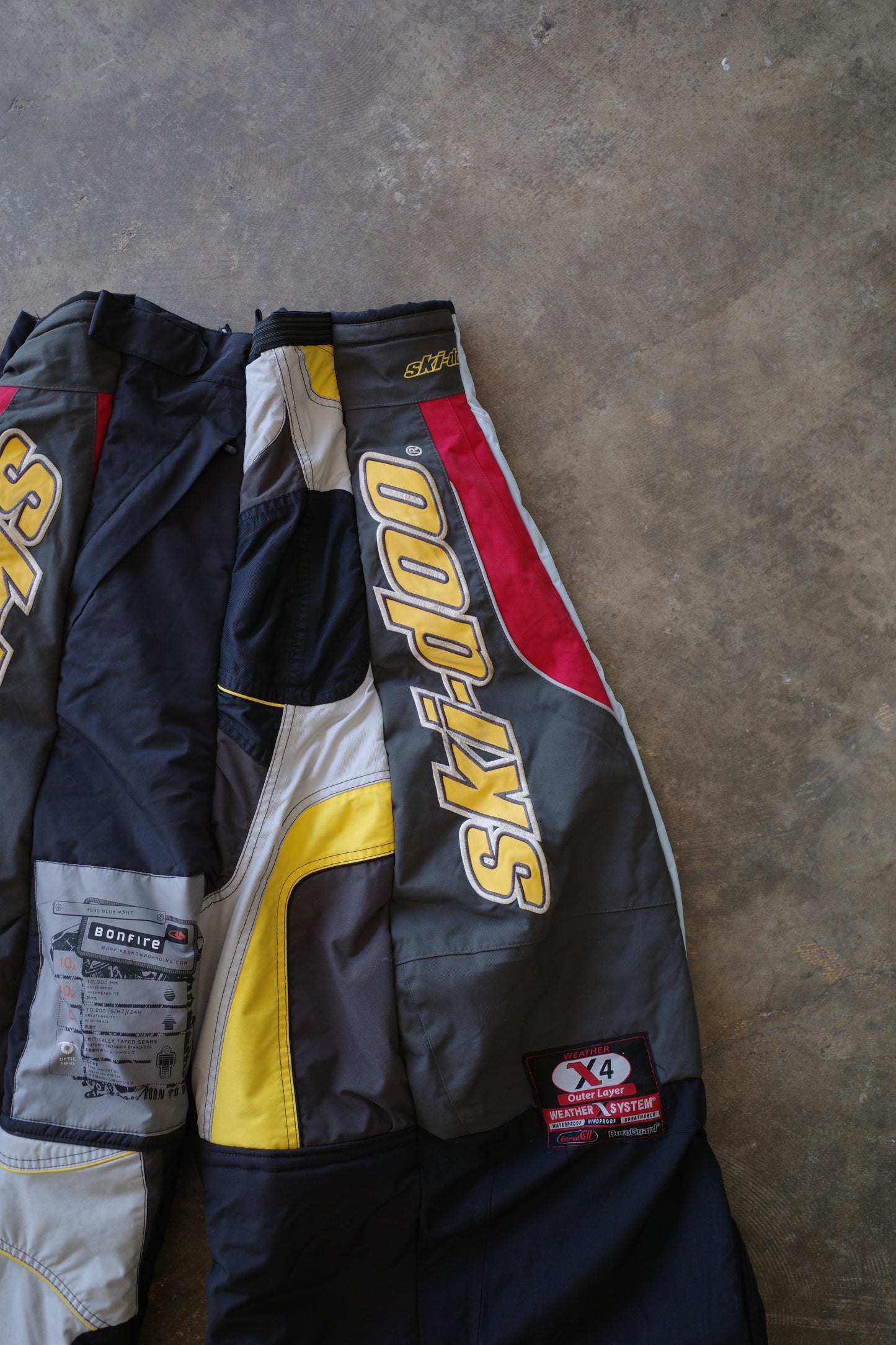 Wide Legged nag nag Pants(L)/made with vintage SKIDOO ski jacket