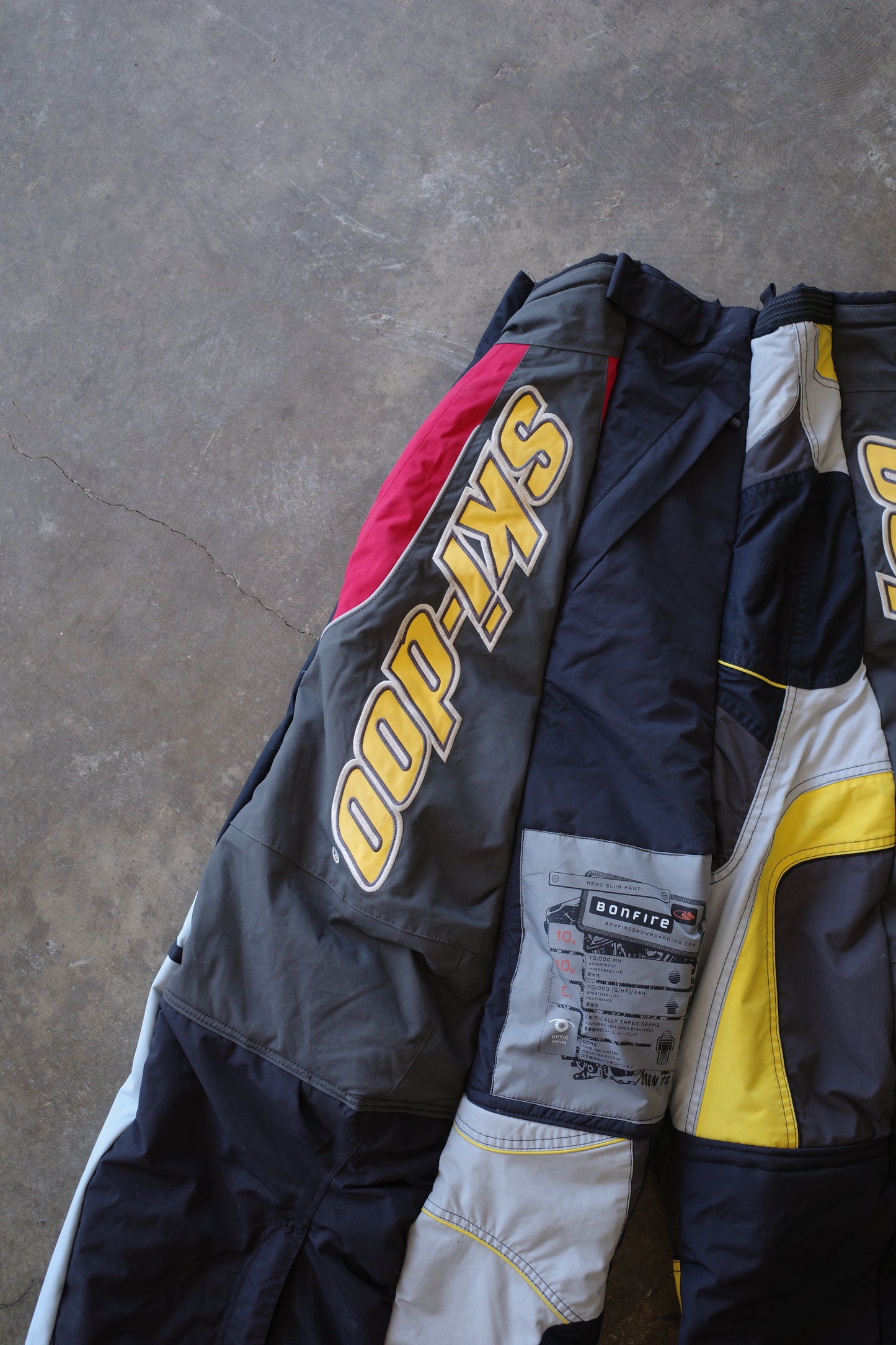 Wide Legged nag nag Pants(L)/made with vintage SKIDOO ski jacket