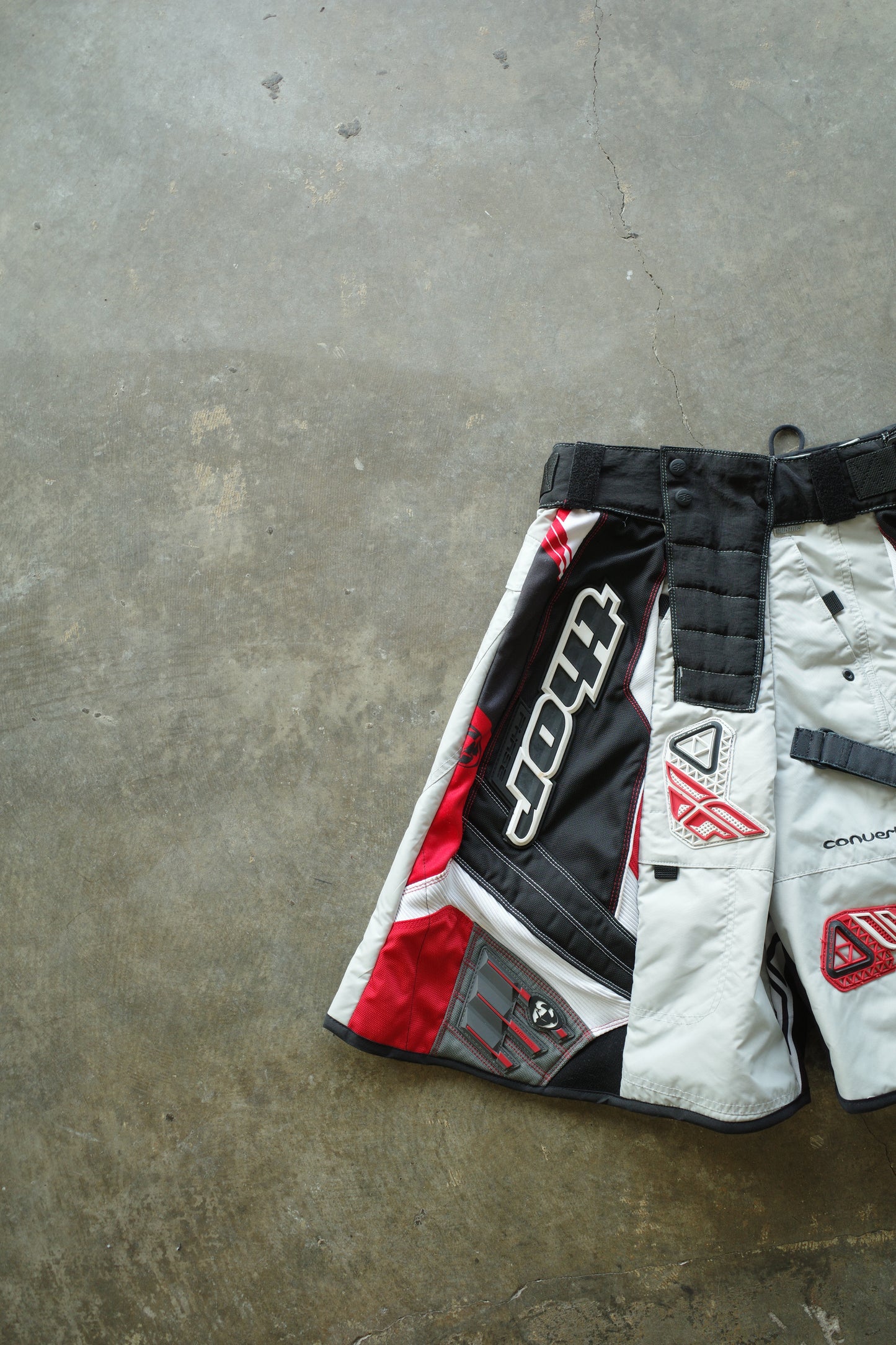 nag nag Baggy Shorts (28)/made from vintage Thor racing pants