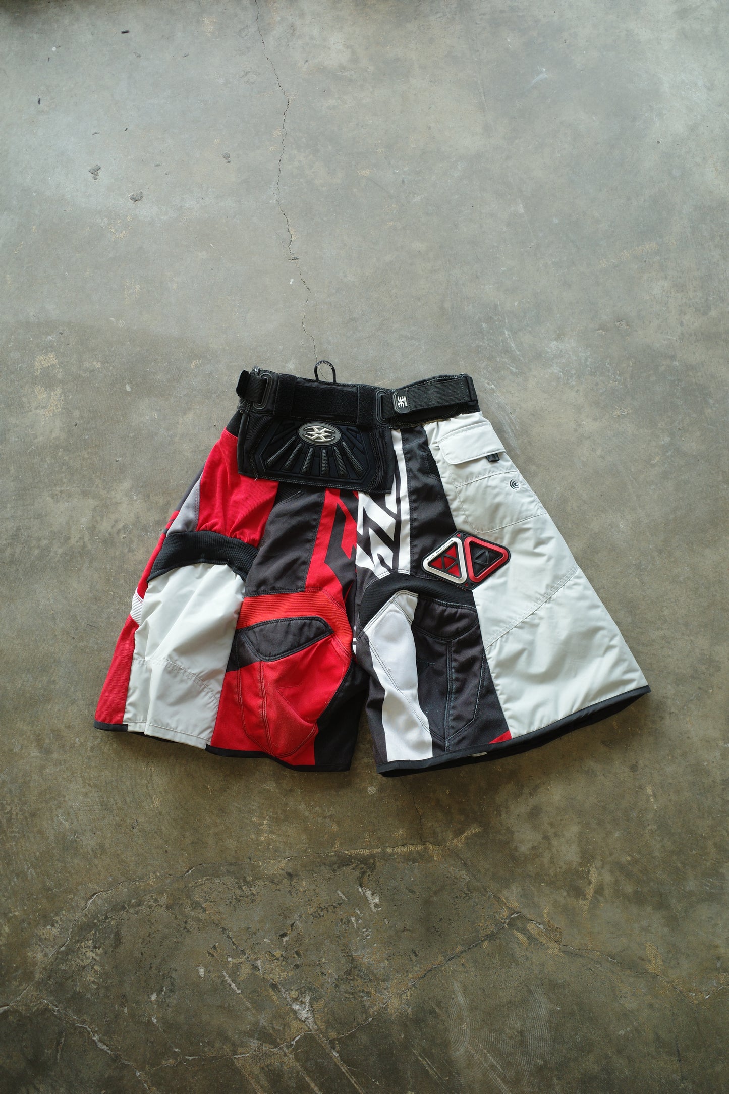 nag nag Baggy Shorts (28)/made from vintage Thor racing pants