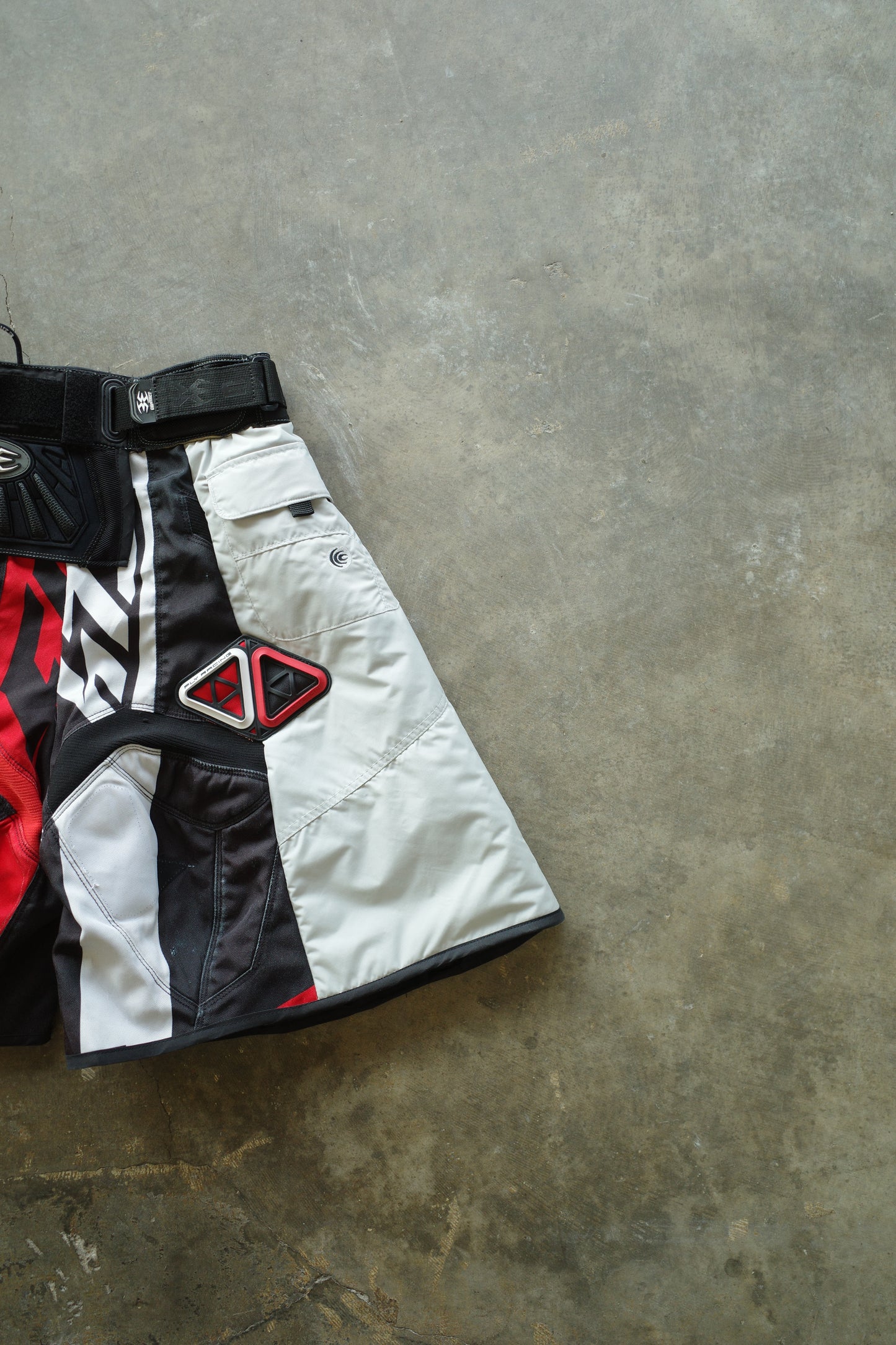 nag nag Baggy Shorts (28)/made from vintage Thor racing pants