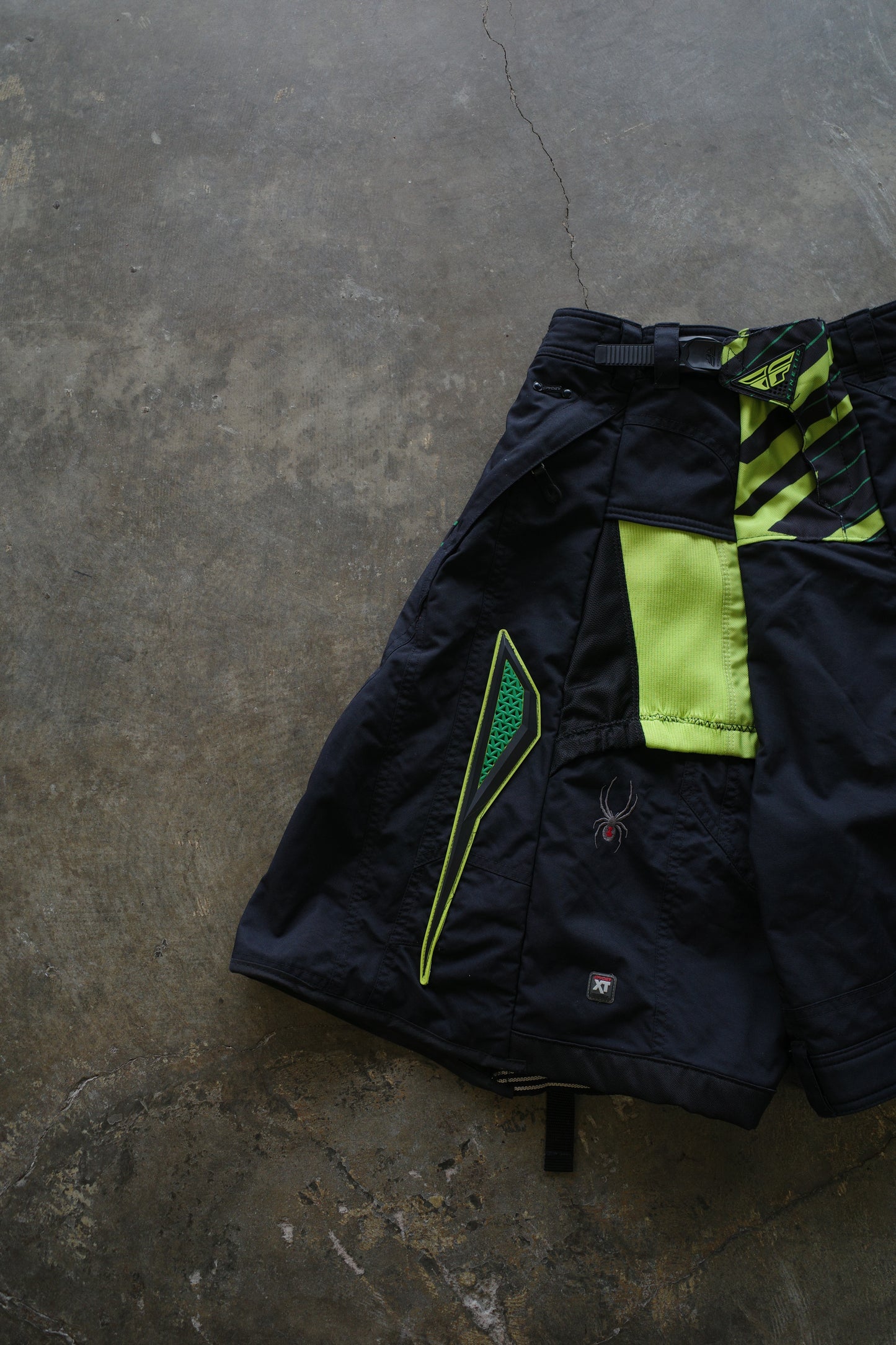 nag nag Baggy Shorts (28)/made from vintage FLY motorcycle racing pants