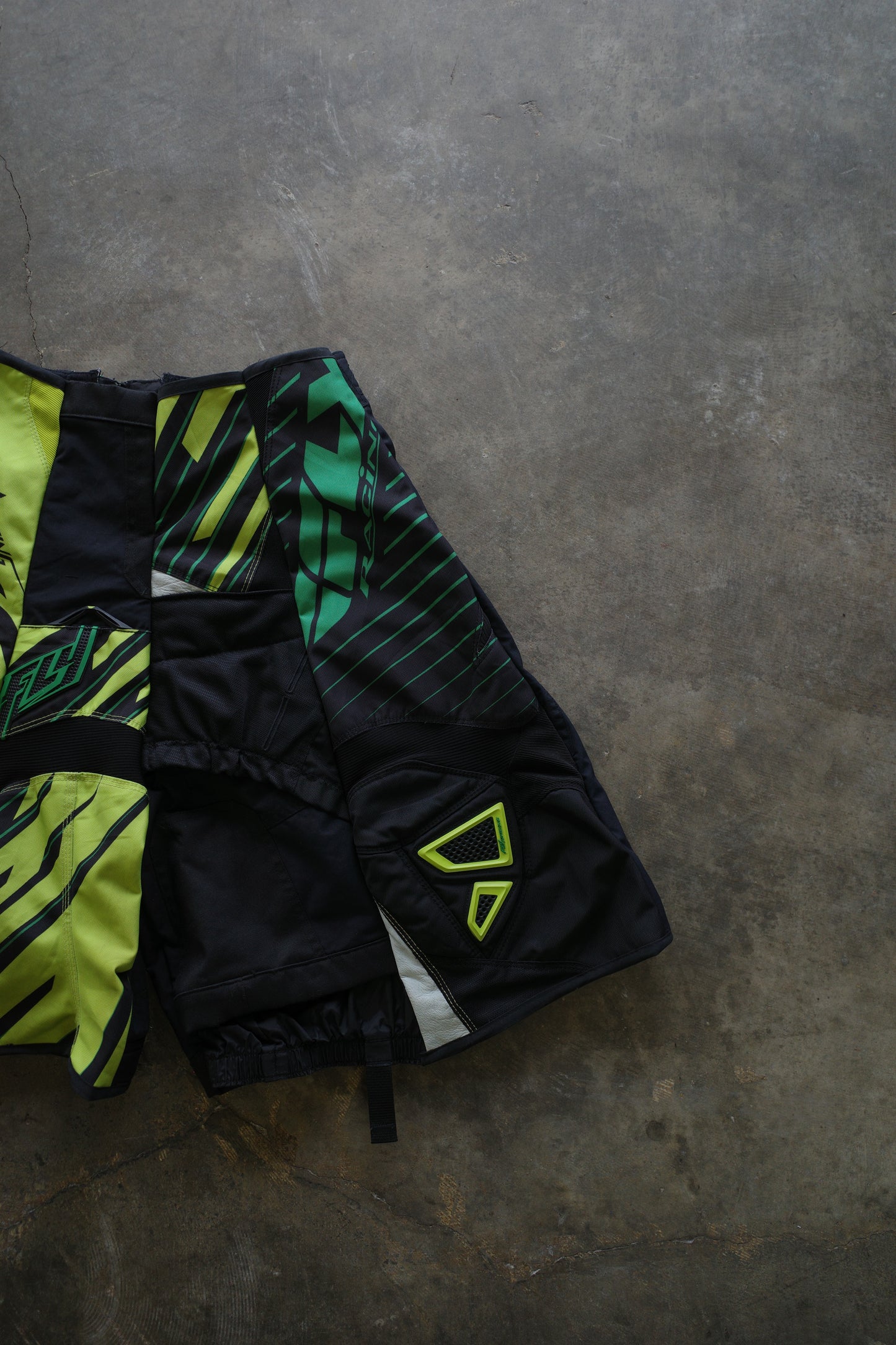 nag nag Baggy Shorts (28)/made from vintage FLY motorcycle racing pants
