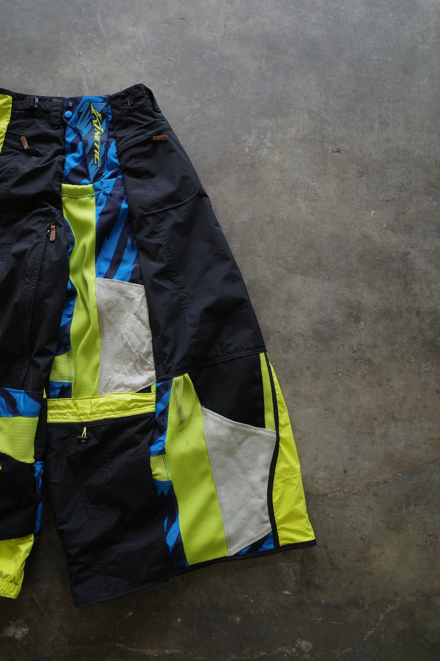 Wide Legged nag nag Pants(L)/made with vintage KINETIC racing pants