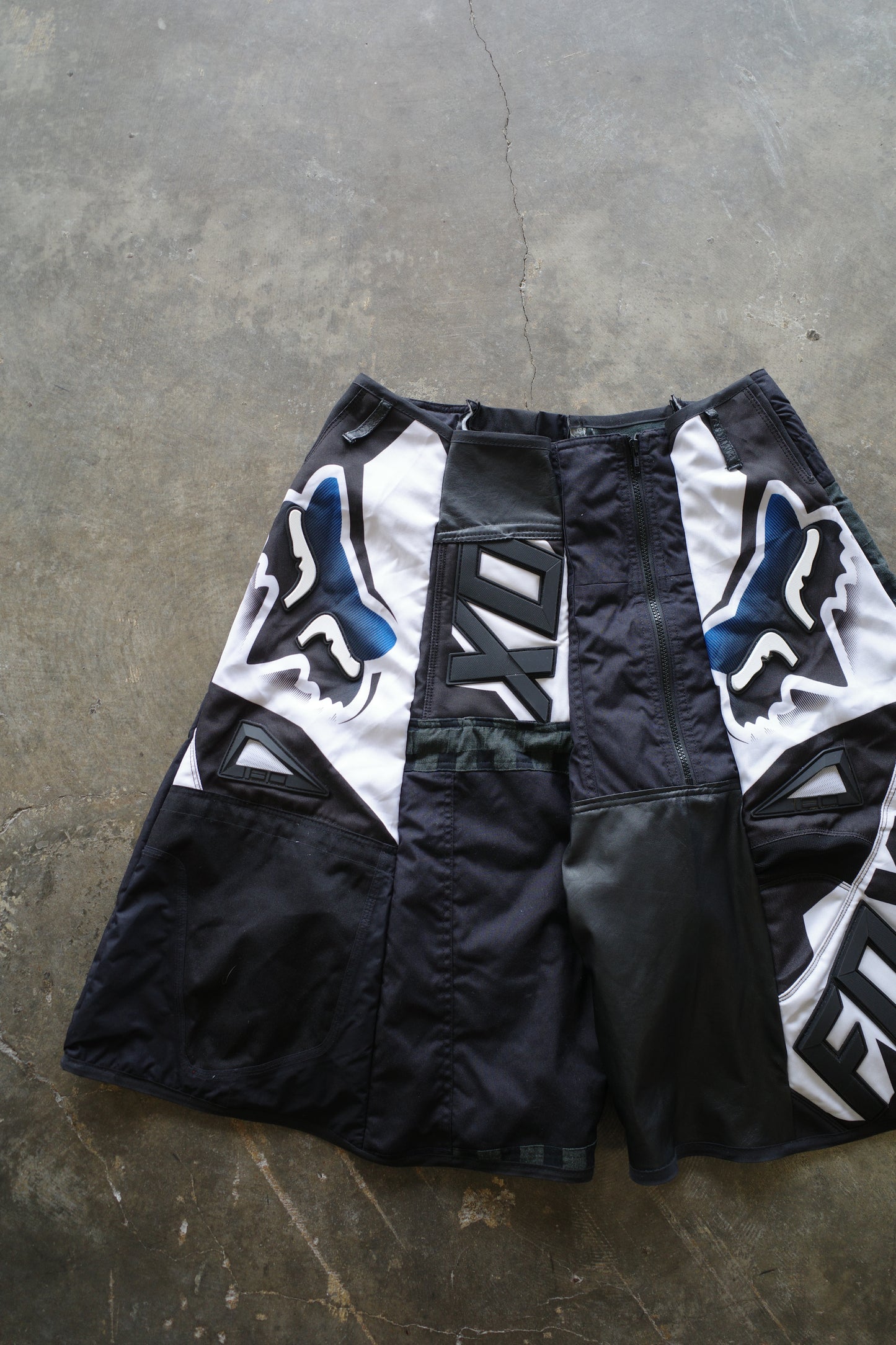 Motorcycled style Baggy Shorts (36)/made from vintage FOX motorcycle racing pants