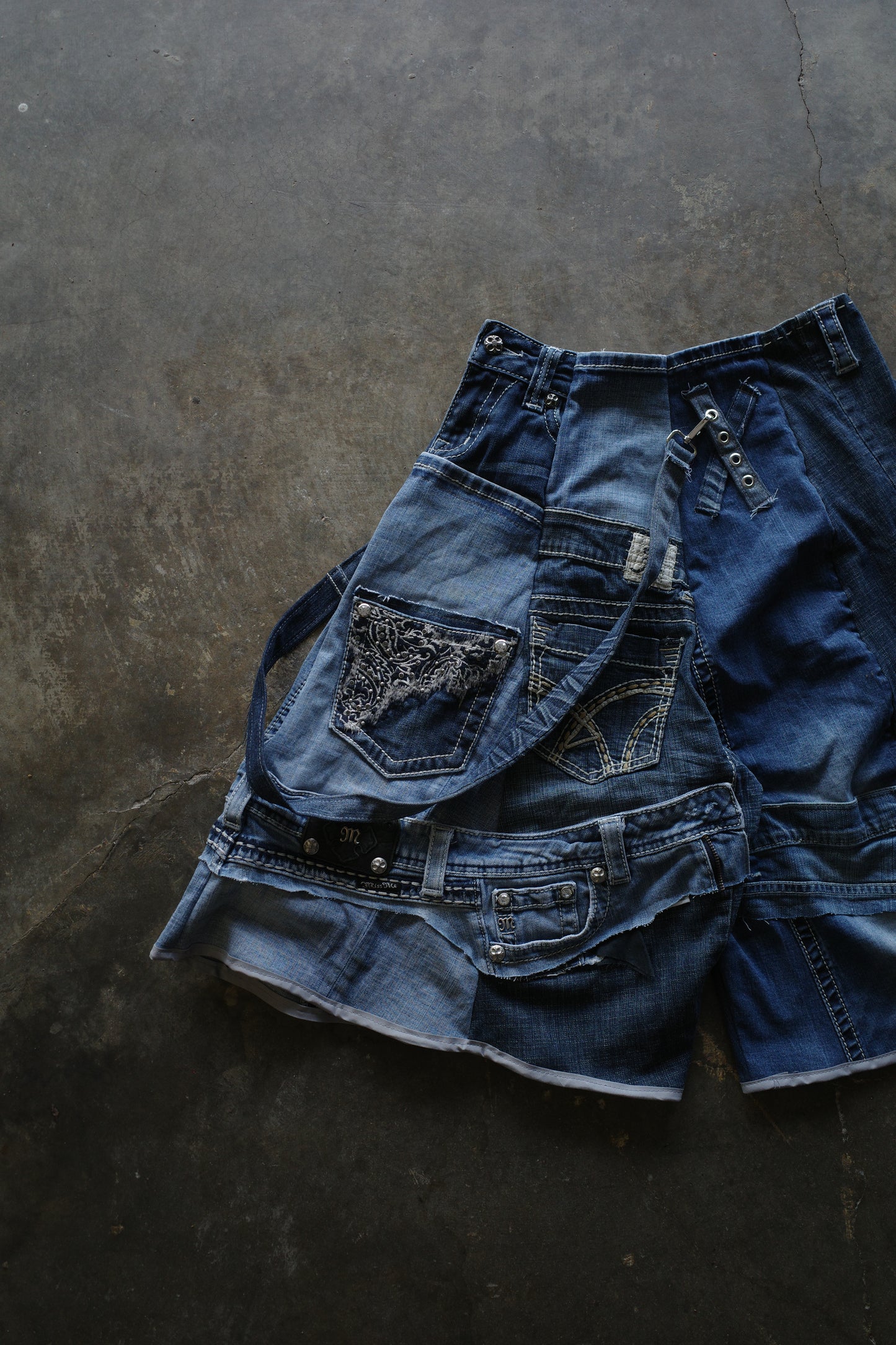 Denim Baggy Shorts (32)/made from vintage Y2K missme jean