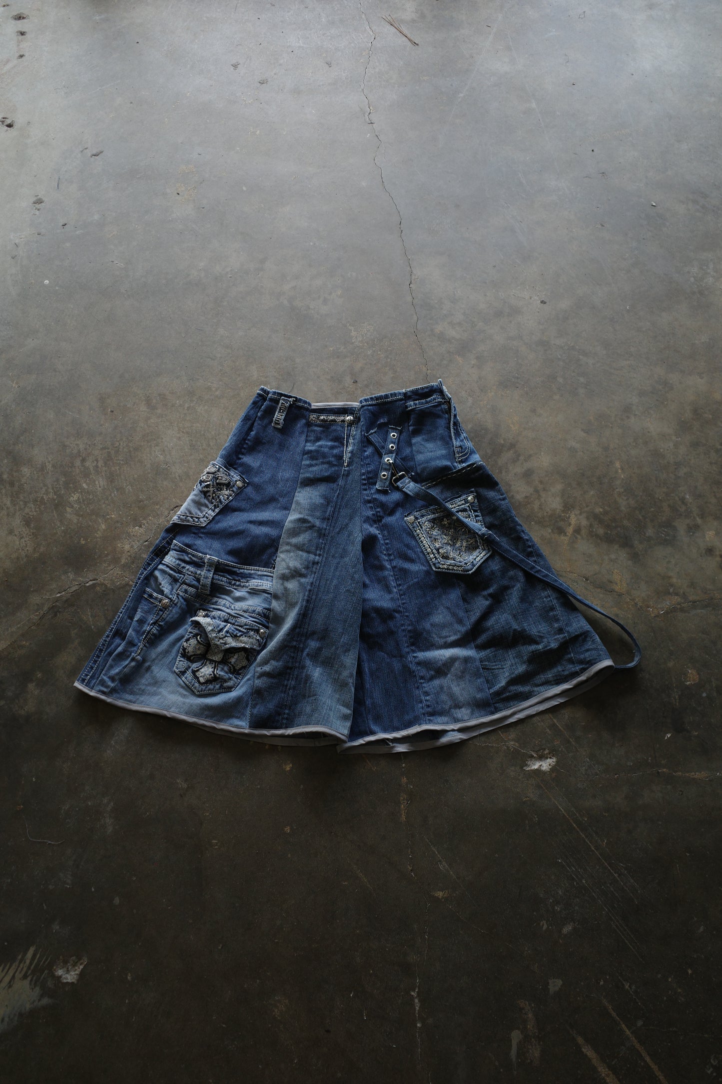 Denim Baggy Shorts (32)/made from vintage Y2K missme jean