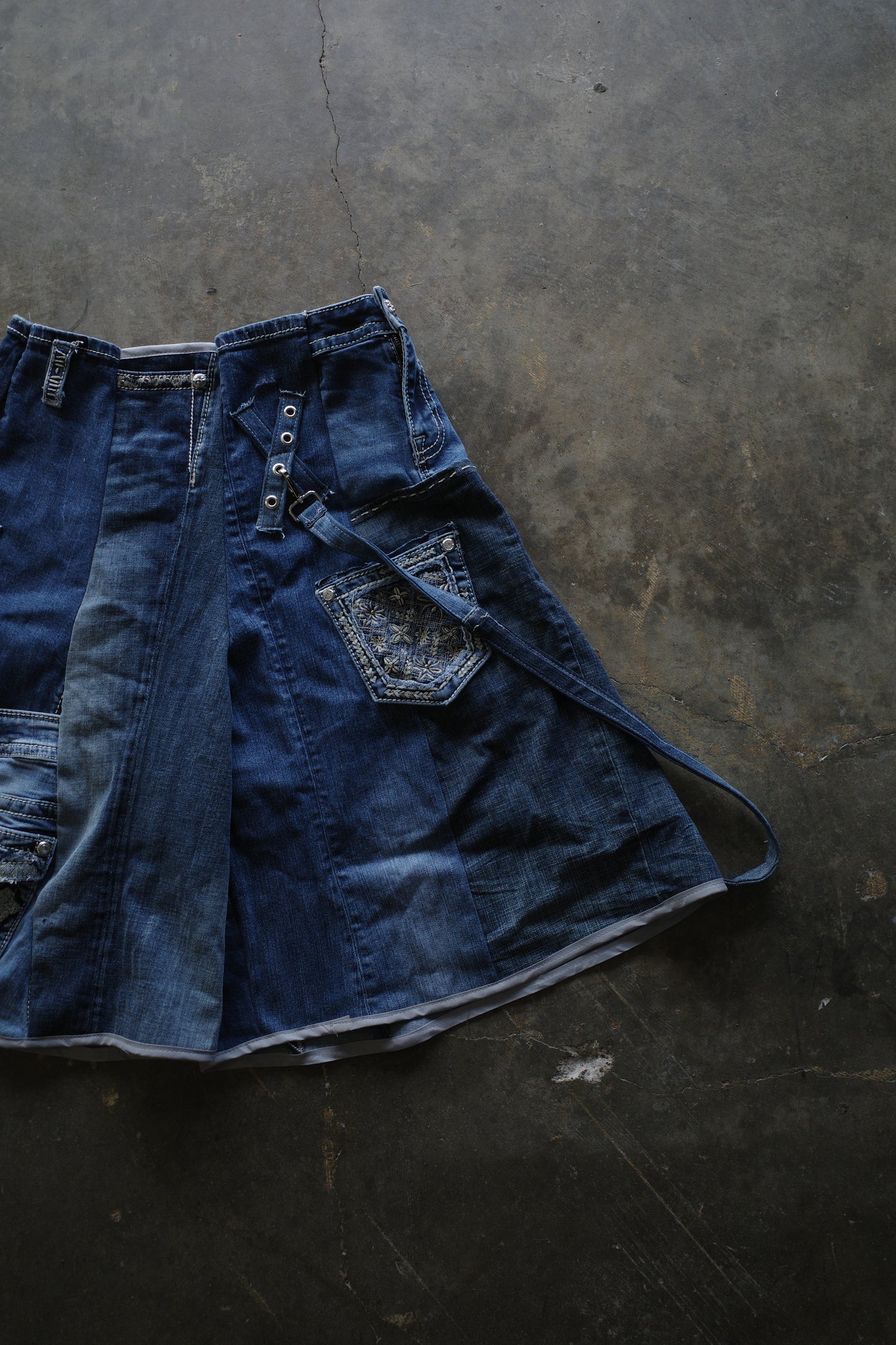 Denim Baggy Shorts (32)/made from vintage Y2K missme jean