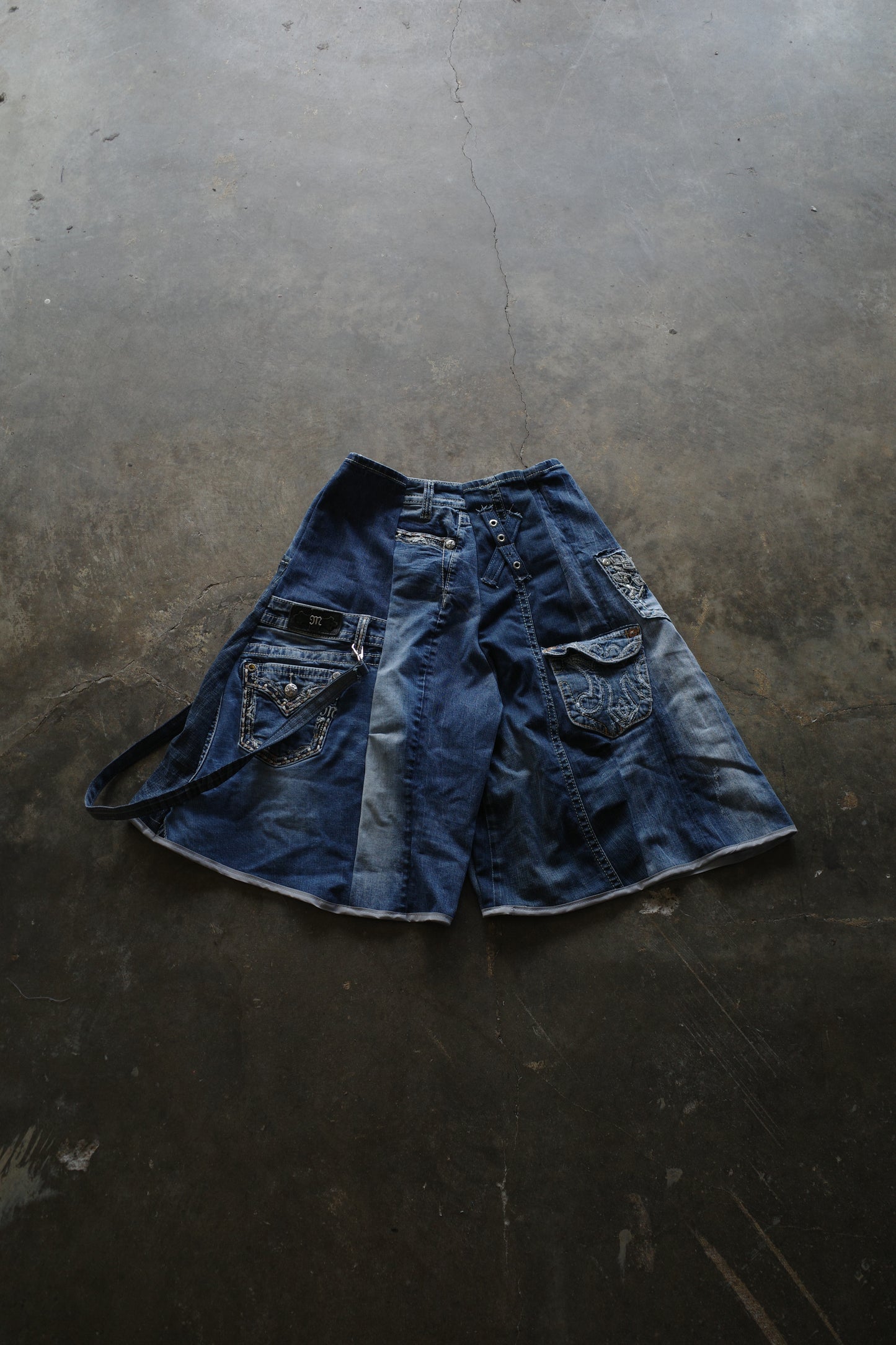 Denim Baggy Shorts (32)/made from vintage Y2K missme jean