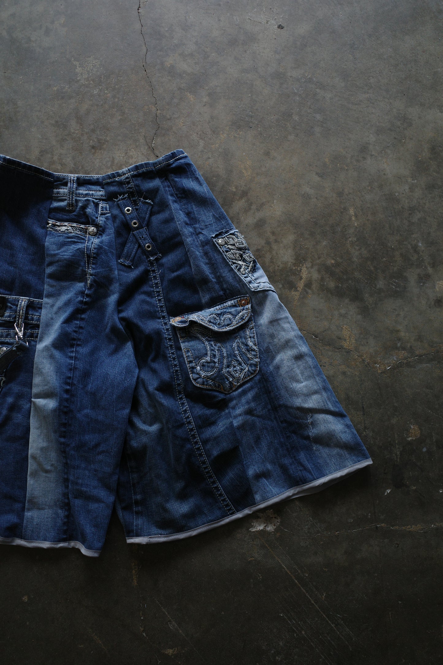 Denim Baggy Shorts (32)/made from vintage Y2K missme jean
