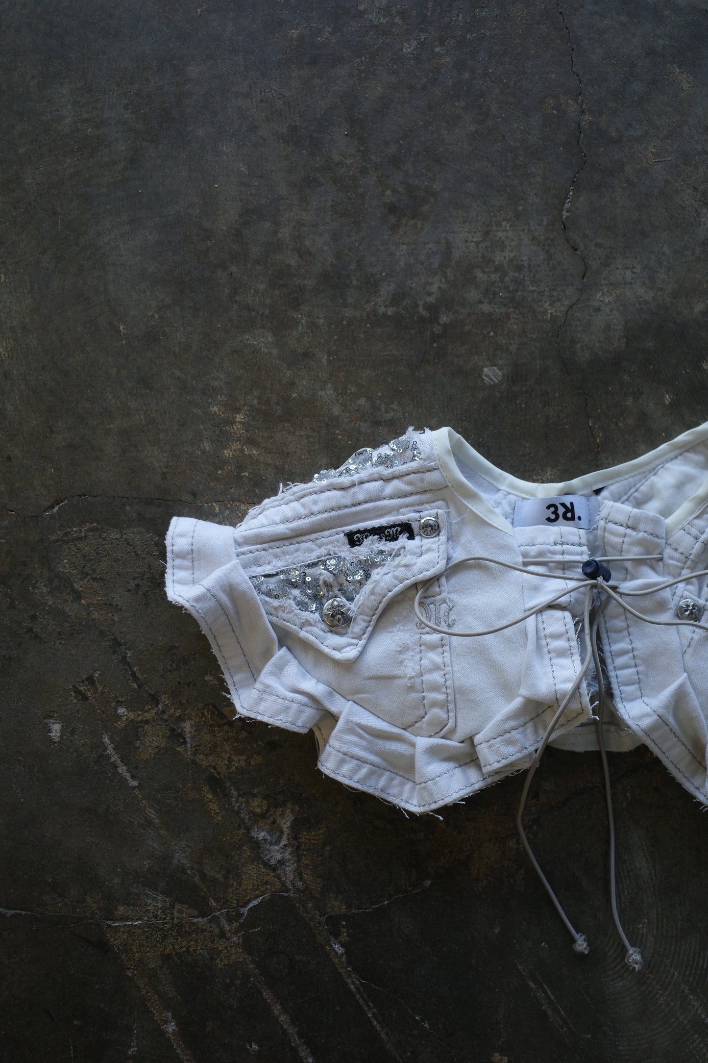 "nag nag collar"made with vintage y2k miss me jean