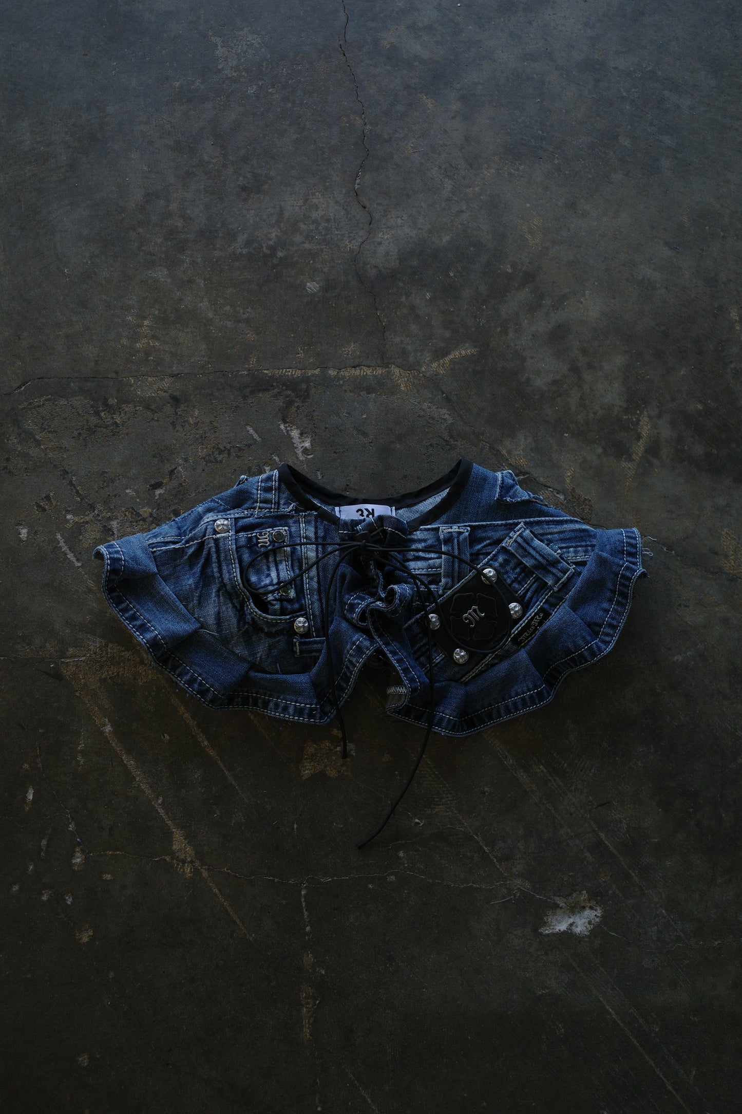 "nag nag collar"made with vintage y2k miss me jean