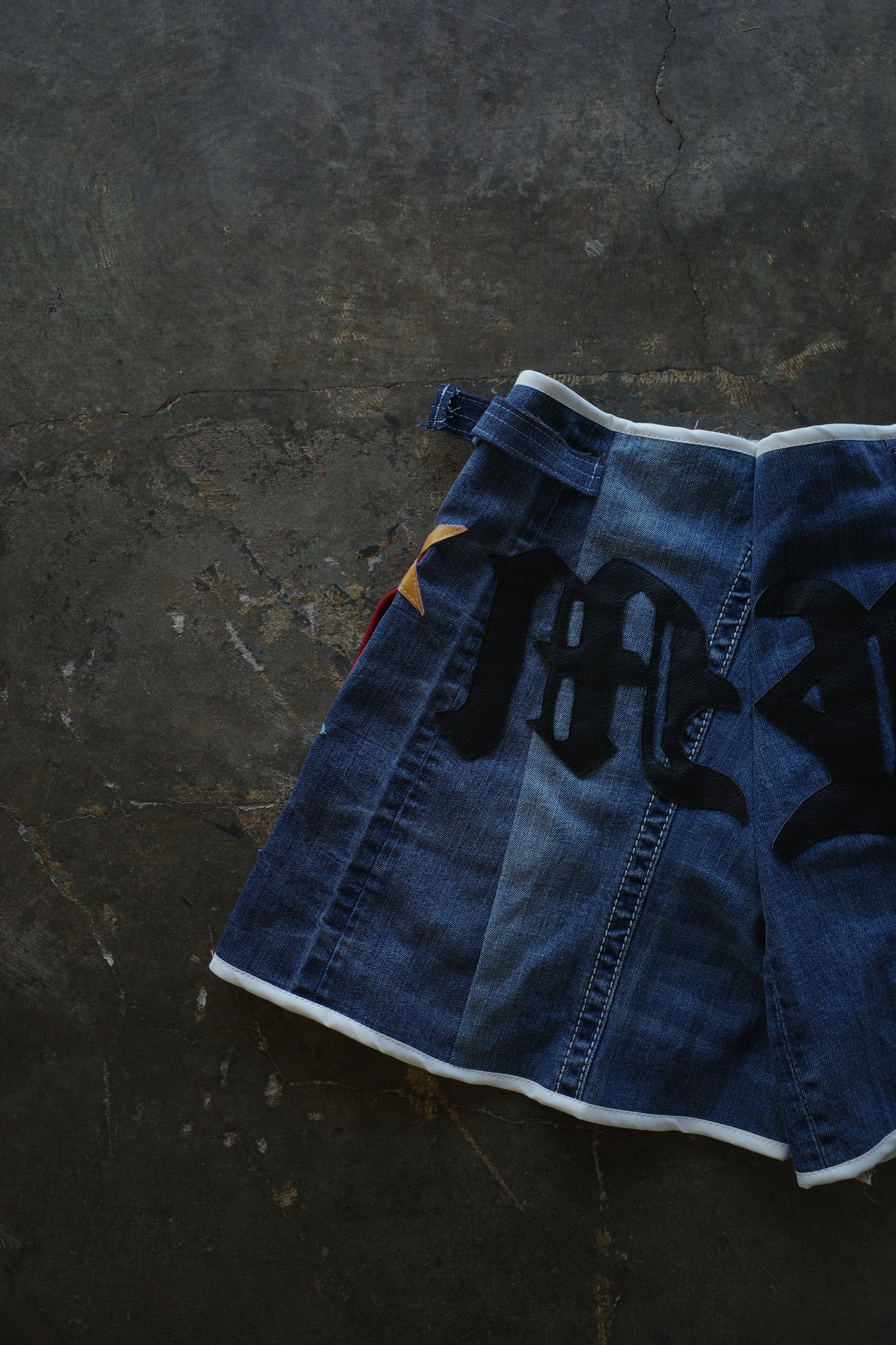 "The MR.Shorts"(w28-30)made with vintage y2k jean & 3R. original leather patch