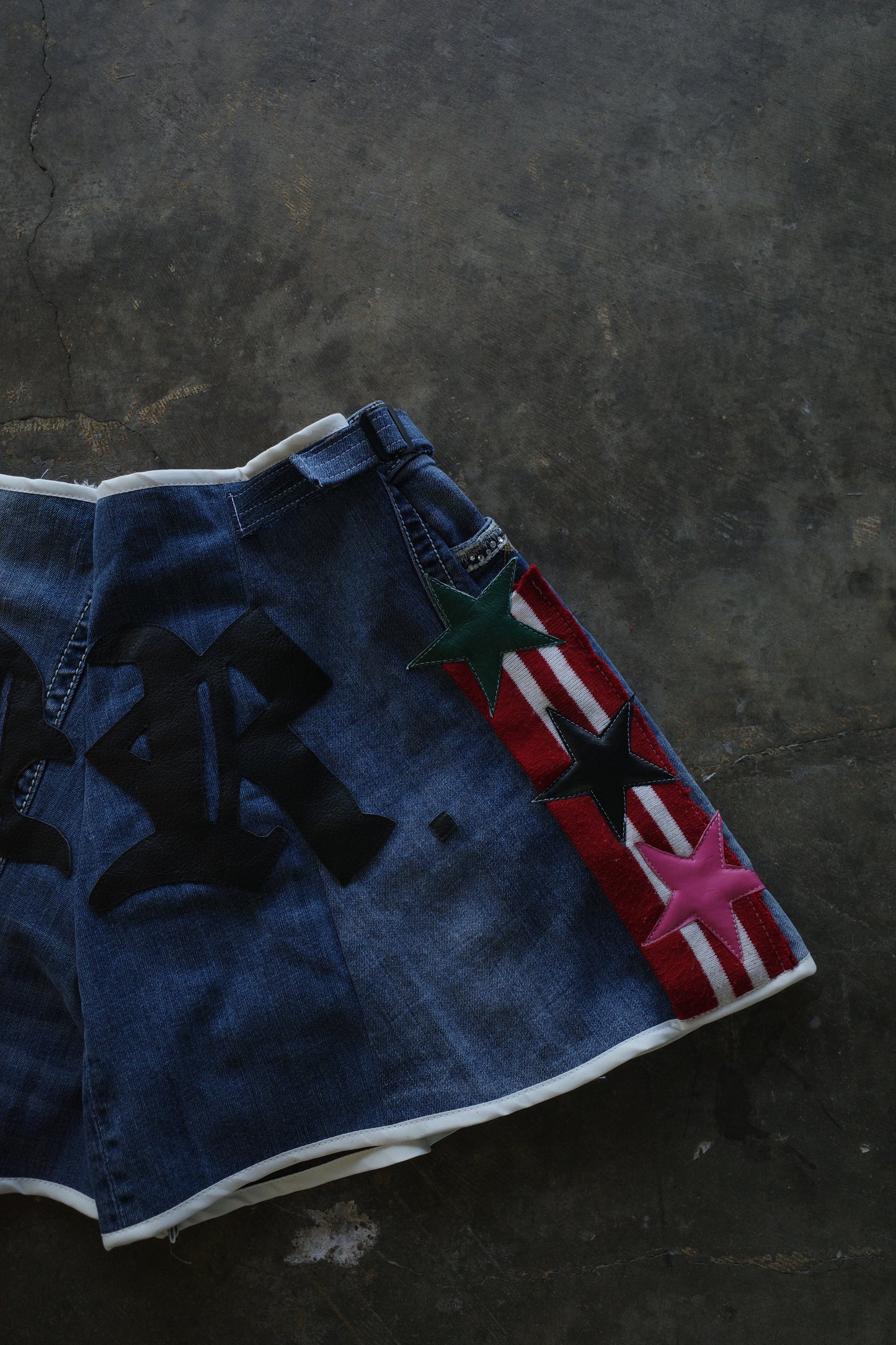 "The MR.Shorts"(w28-30)made with vintage y2k jean & 3R. original leather patch