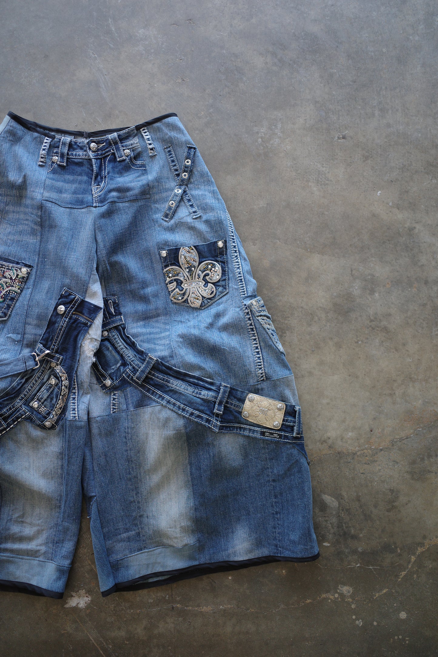 Wide Legged Patched Pants(W32-L) / DWL1