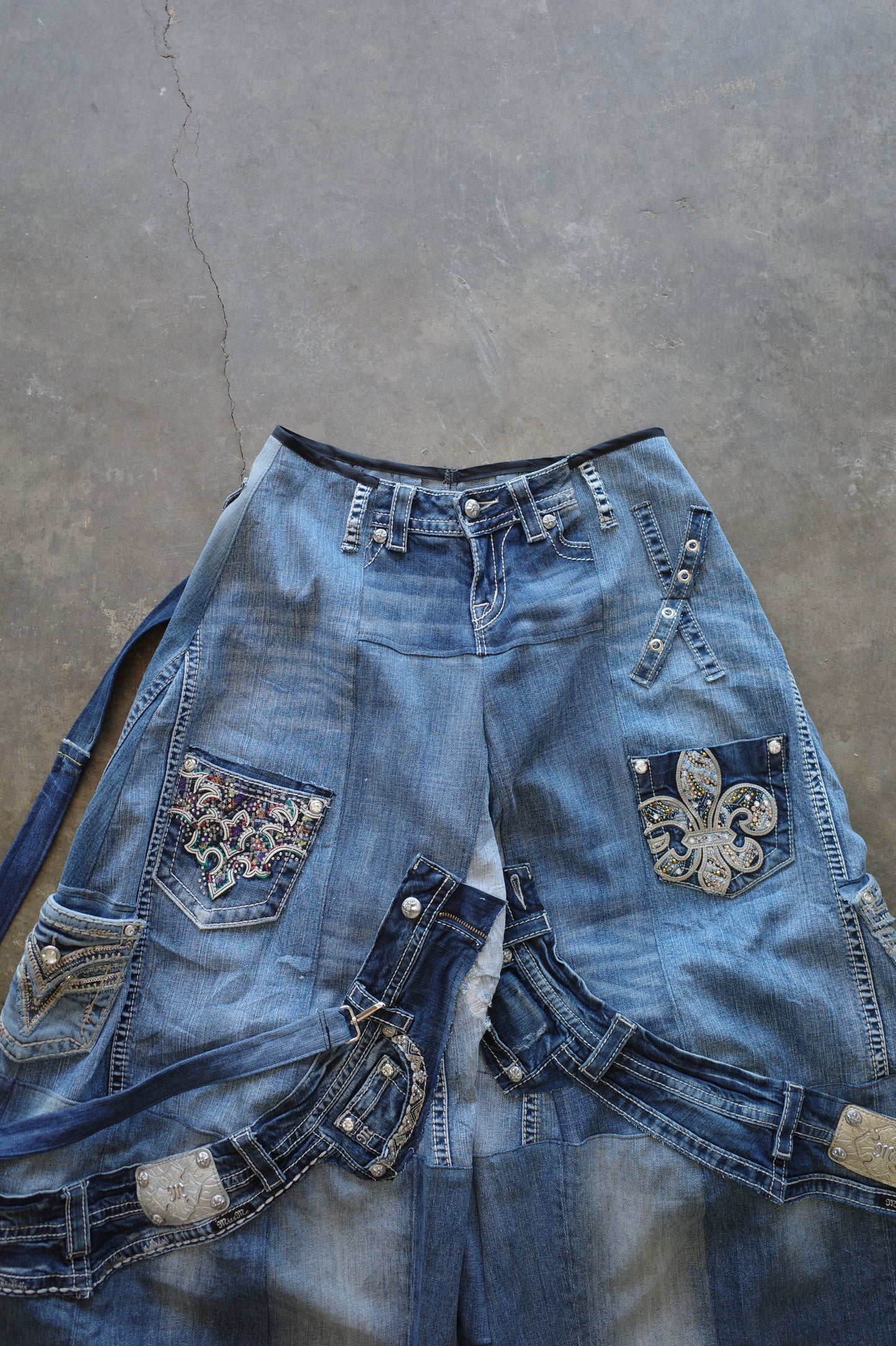 Wide Legged Patched Pants(W32-L) / DWL1