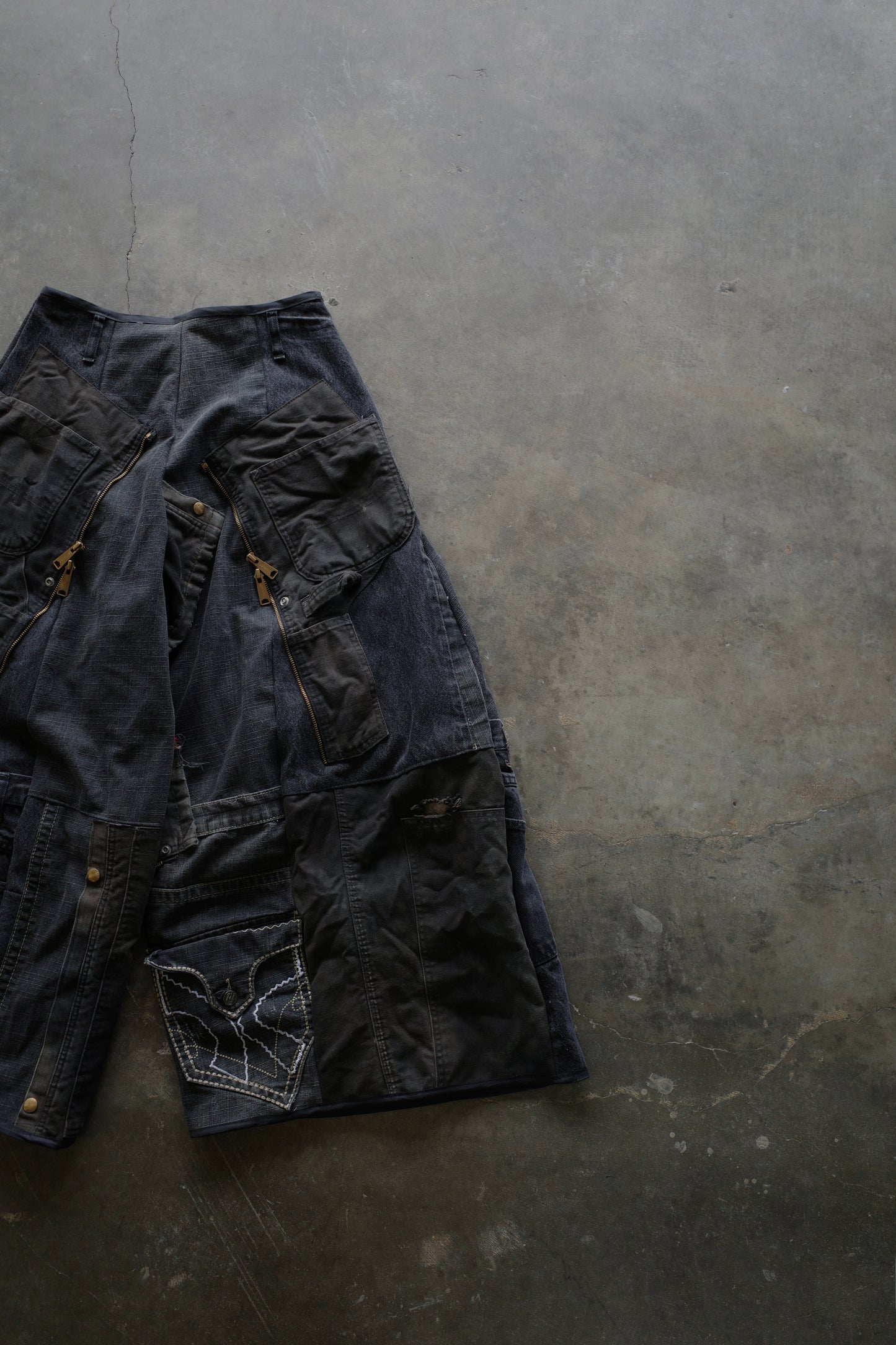 Wide Legged Patched Pants(W32-L) / BDWL1