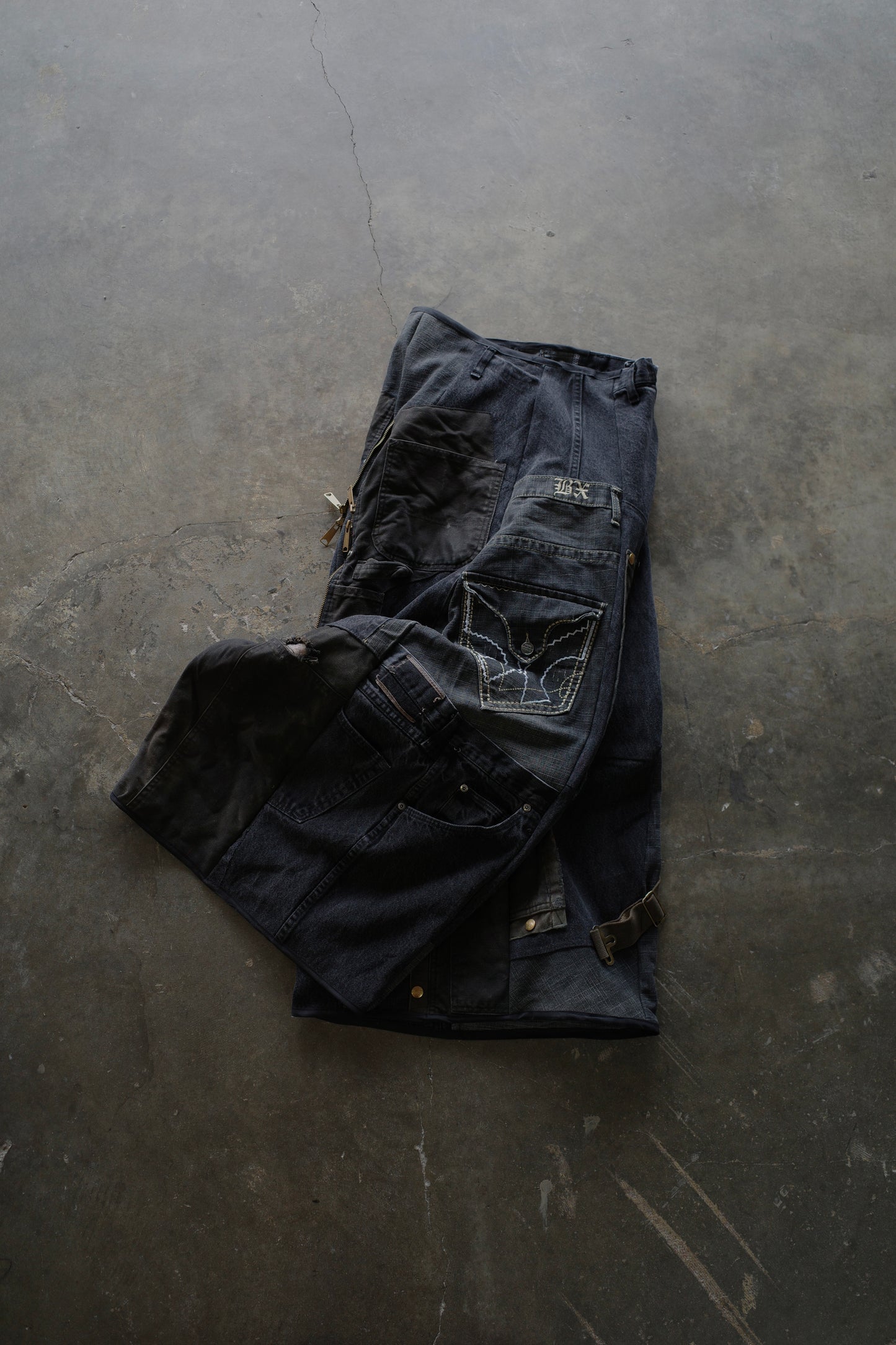 Wide Legged Patched Pants(W32-L) / BDWL1