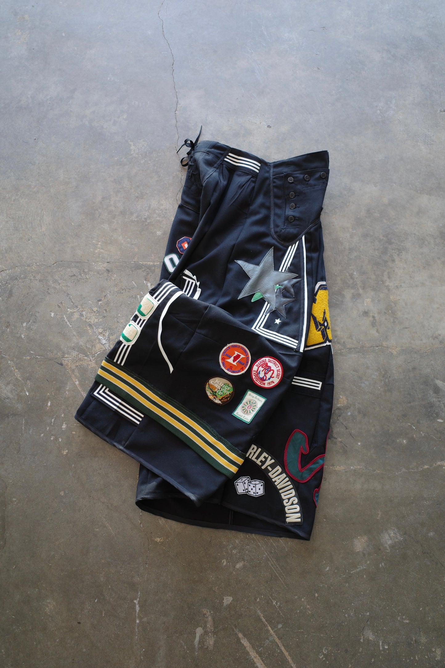 Wide Legged Patched Pants(W32-L) / PWL3