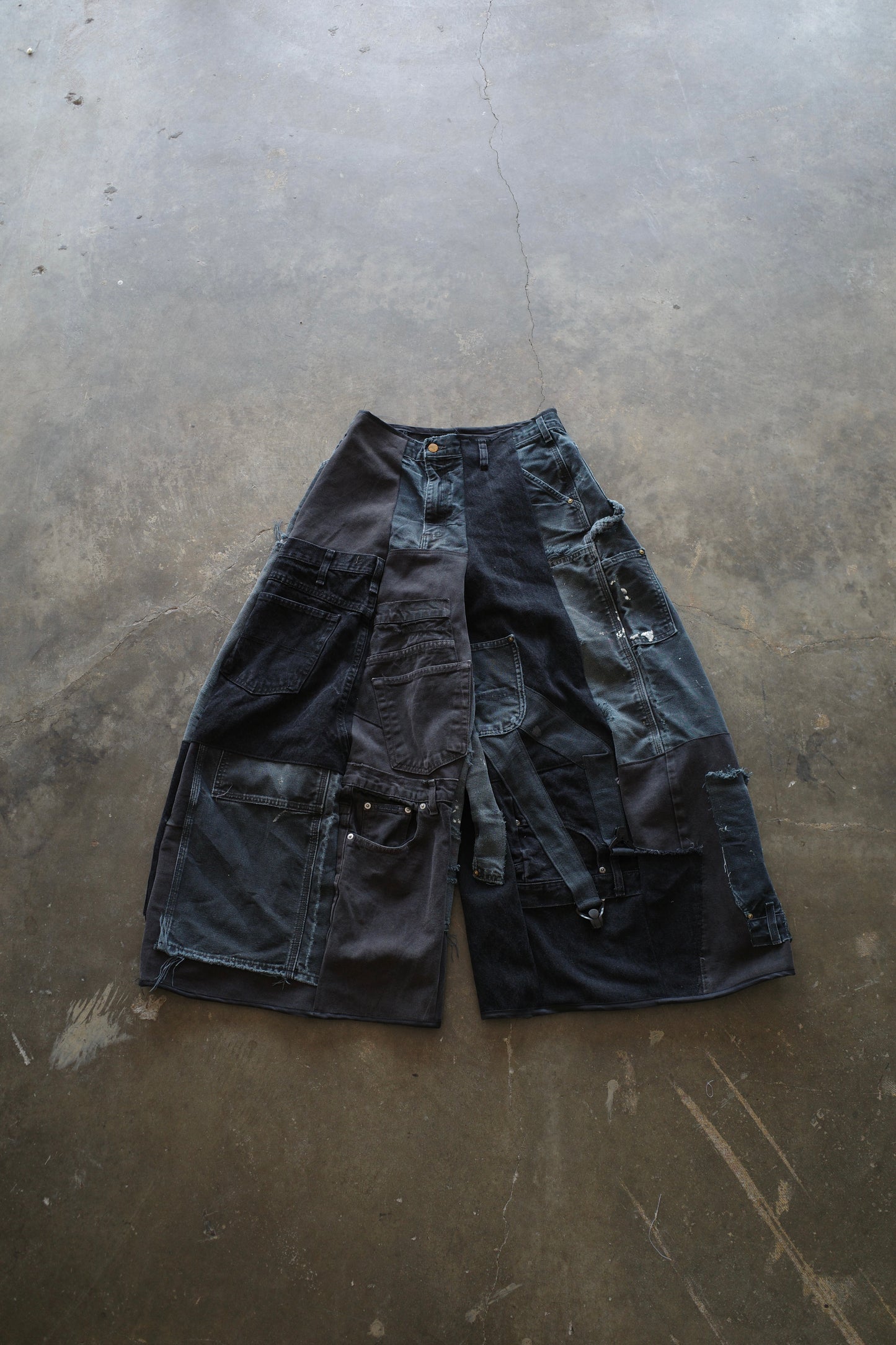 Wide Legged Patched Pants(W32-L) / BDWL2